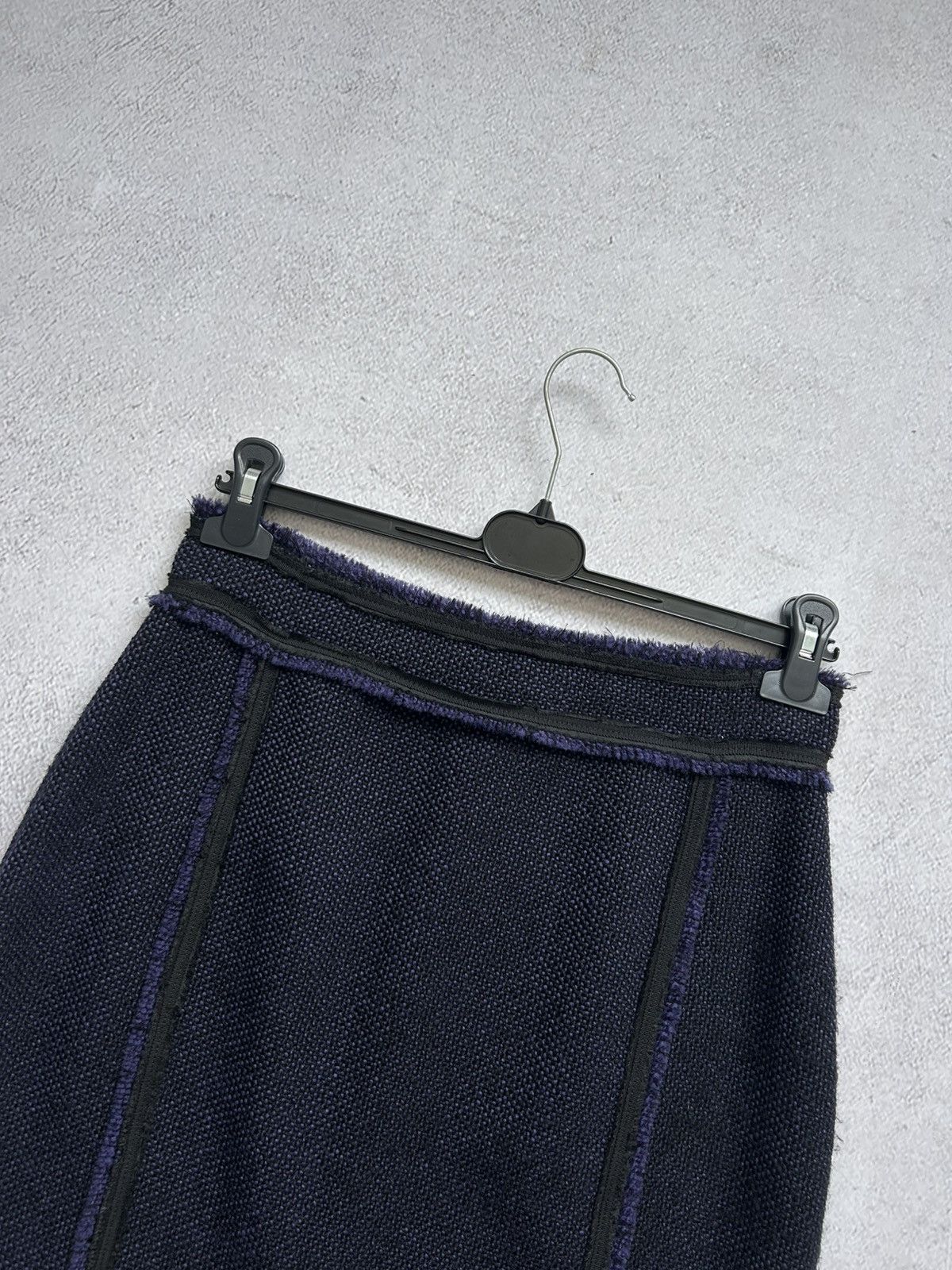 Carolina Herrera × Designer Carolina Herrera premium dark blue skirt size 8 Size 30" / US 8 / IT 44 - 4 Thumbnail