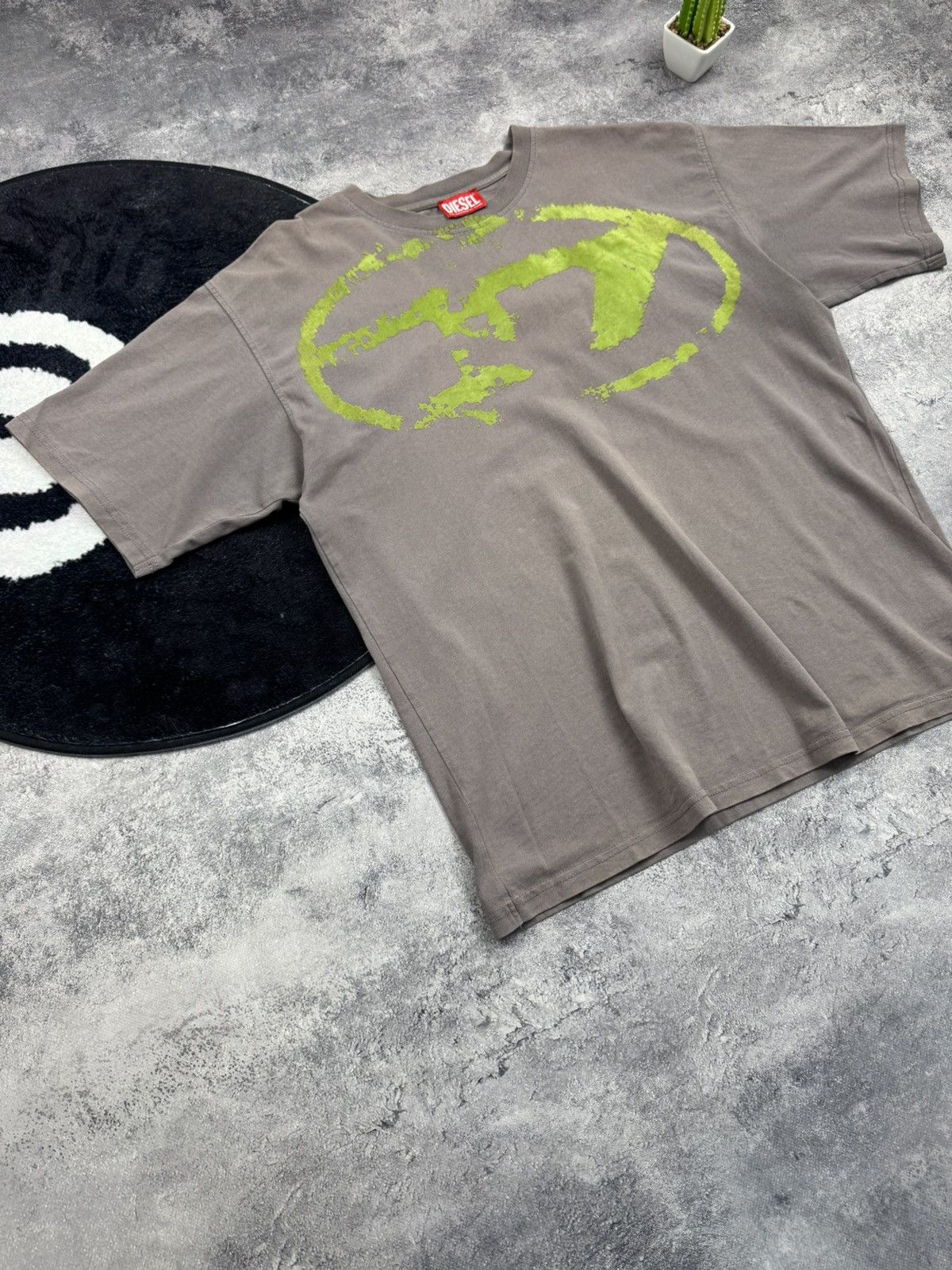 Diesel Diesel T-Shirt Big Logo White Y2k Hype Designer Size US S / EU 44-46 / 1 - 8 Thumbnail
