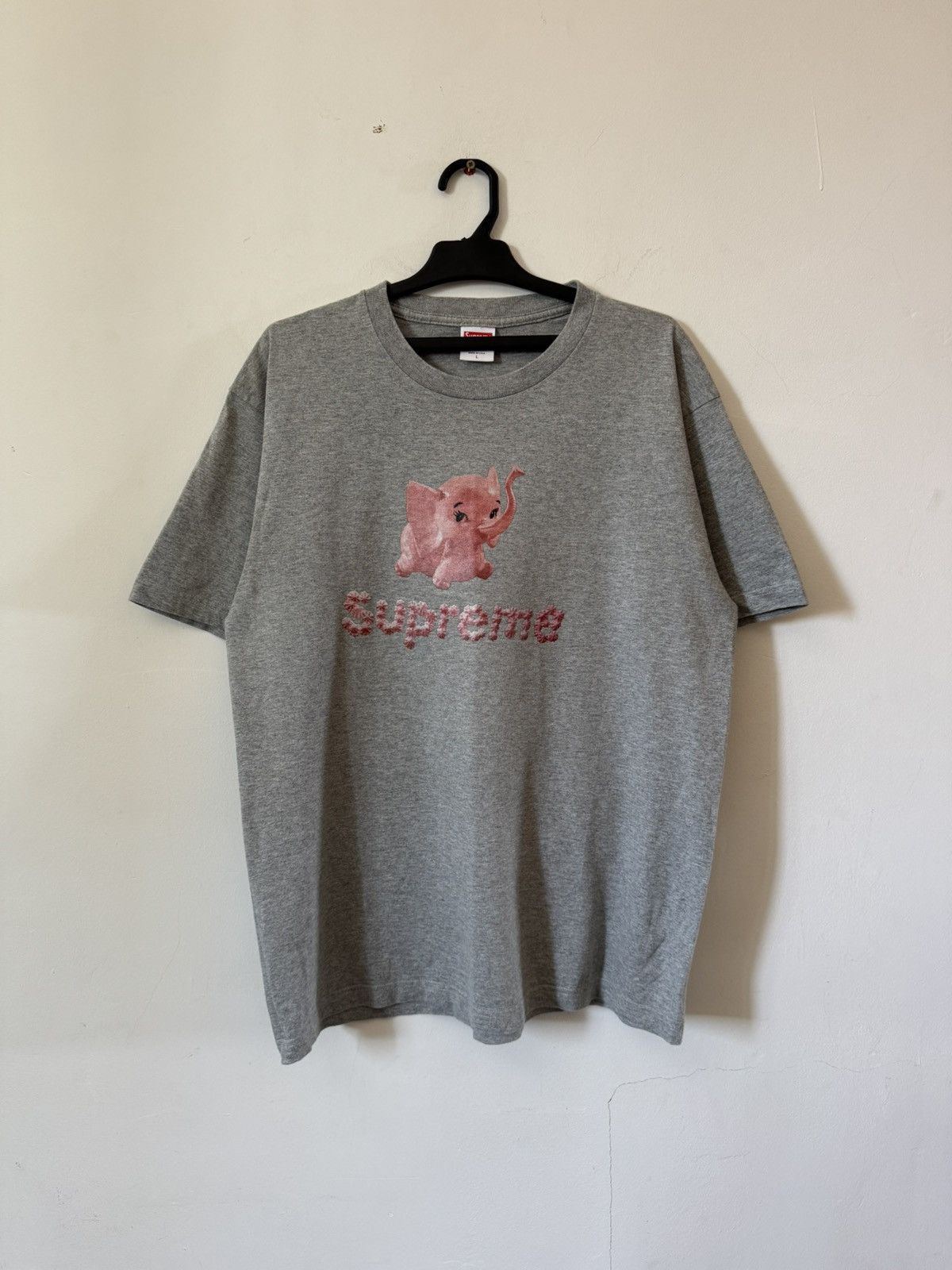 Supreme Supreme Pink Elephant T-shirt Size US L / EU 52-54 / 3 - 1 Thumbnail