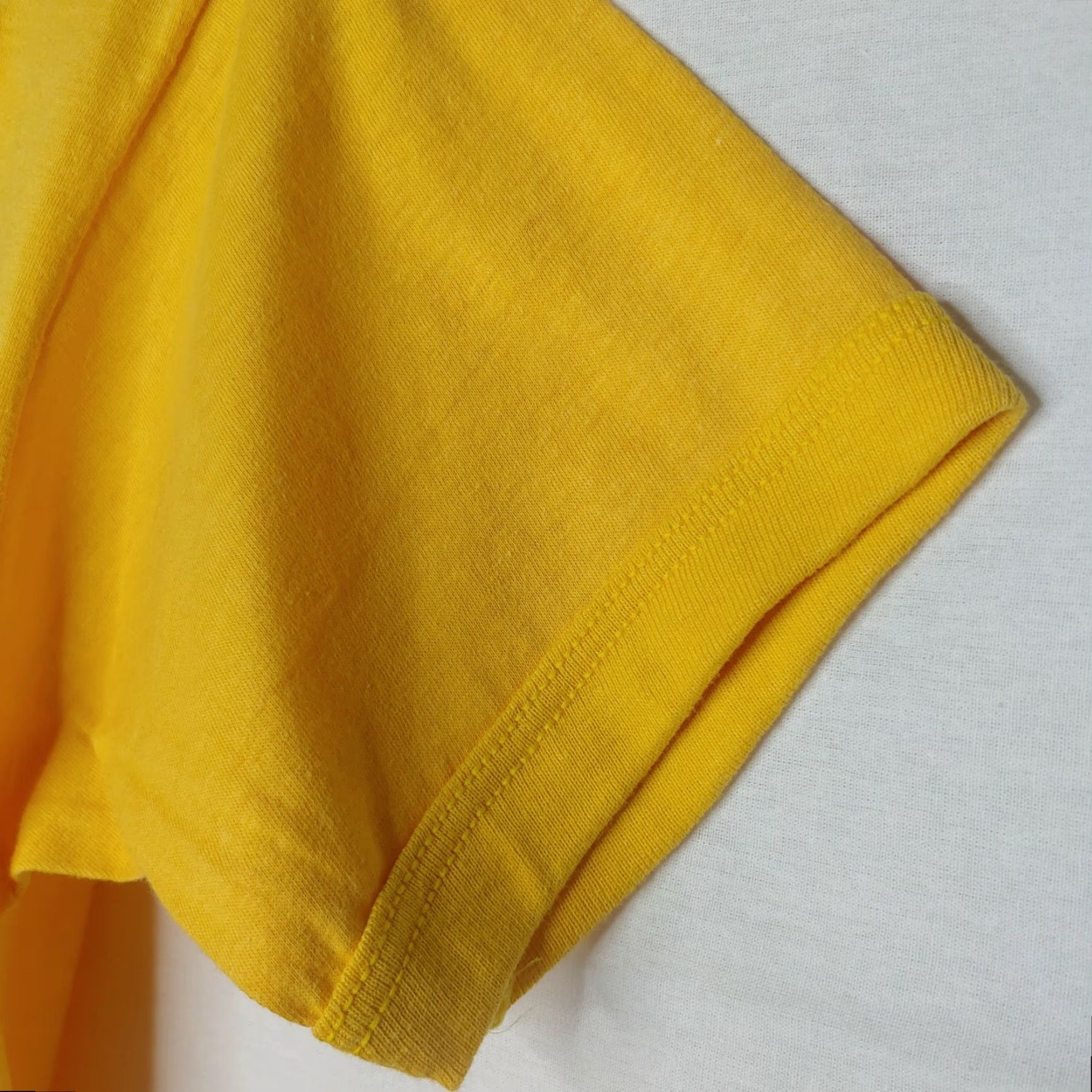 Vintage VINTAGE Fairline Canada T-Shirt Crew Neck Short Sleeve Maple Leaf Yellow Red 50/50 Large Mens Retro N.O.S. Size US L / EU 52-54 / 3 - 6 Thumbnail