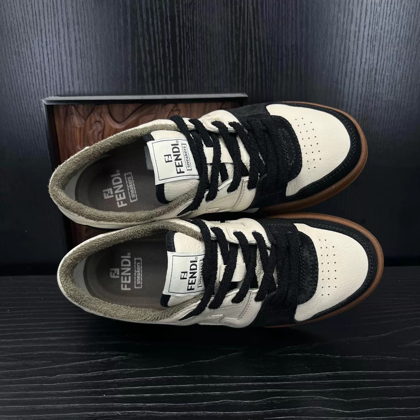 Fendi Fendi Match Black & White 42 Size US 9 / EU 42 - 8 Thumbnail