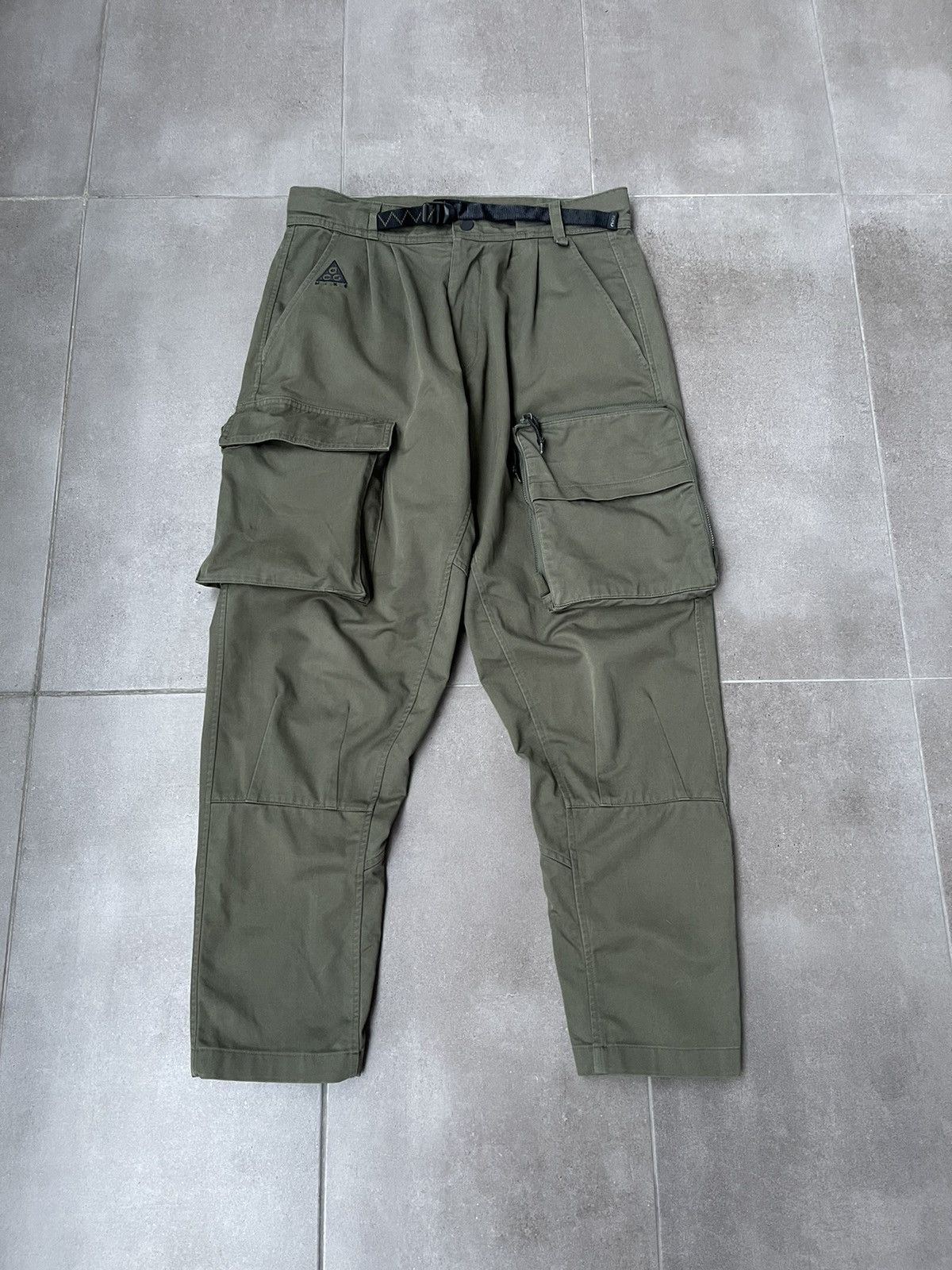 Nike ACG Nike ACG X Errolson Hugh Technical Swamp Green Cargo Pants Size US 30 / EU 46 - 2 Thumbnail