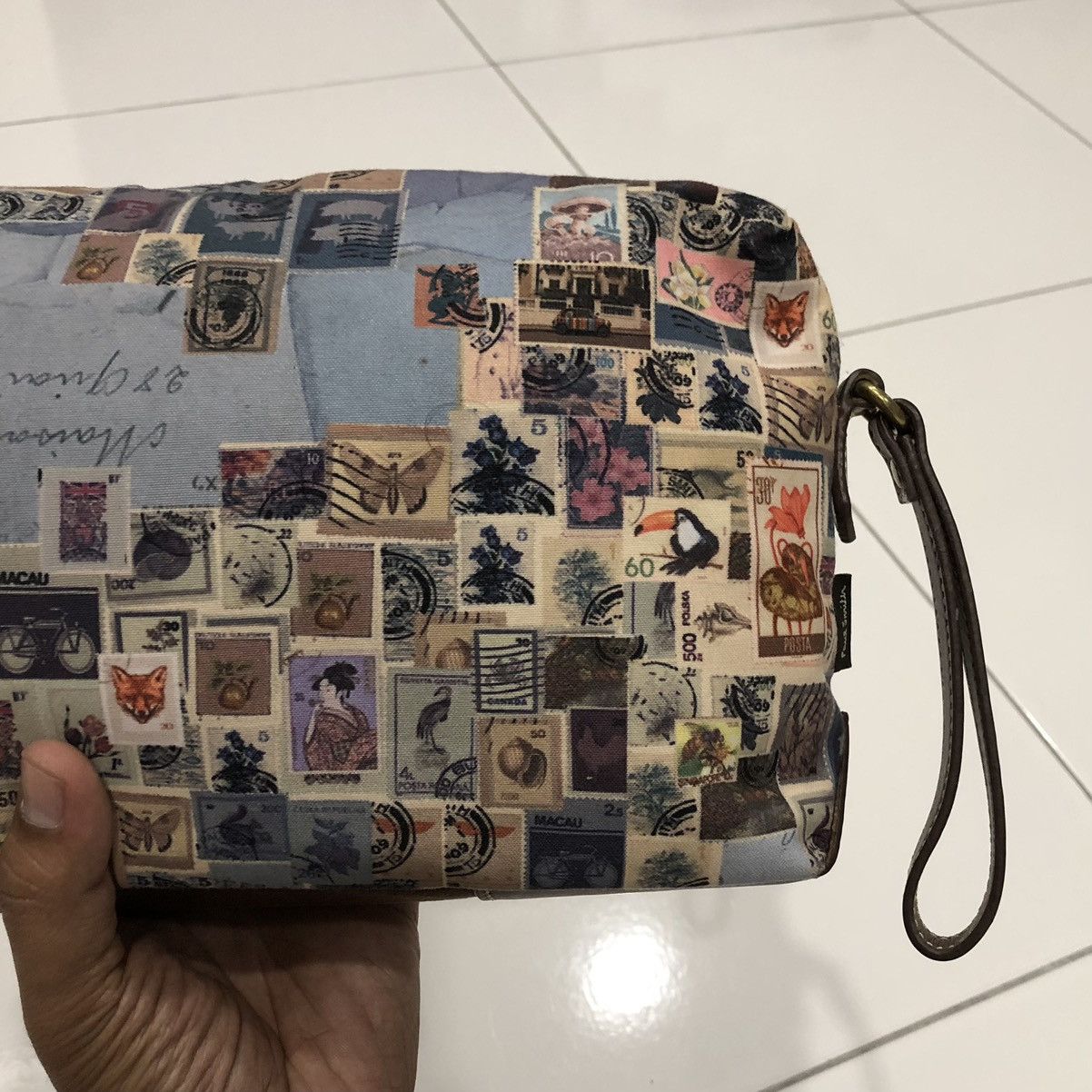 Paul Smith Paul Smith Stamp Logo Leather Hand Strap Pouch Bag Size ONE SIZE - 6 Thumbnail