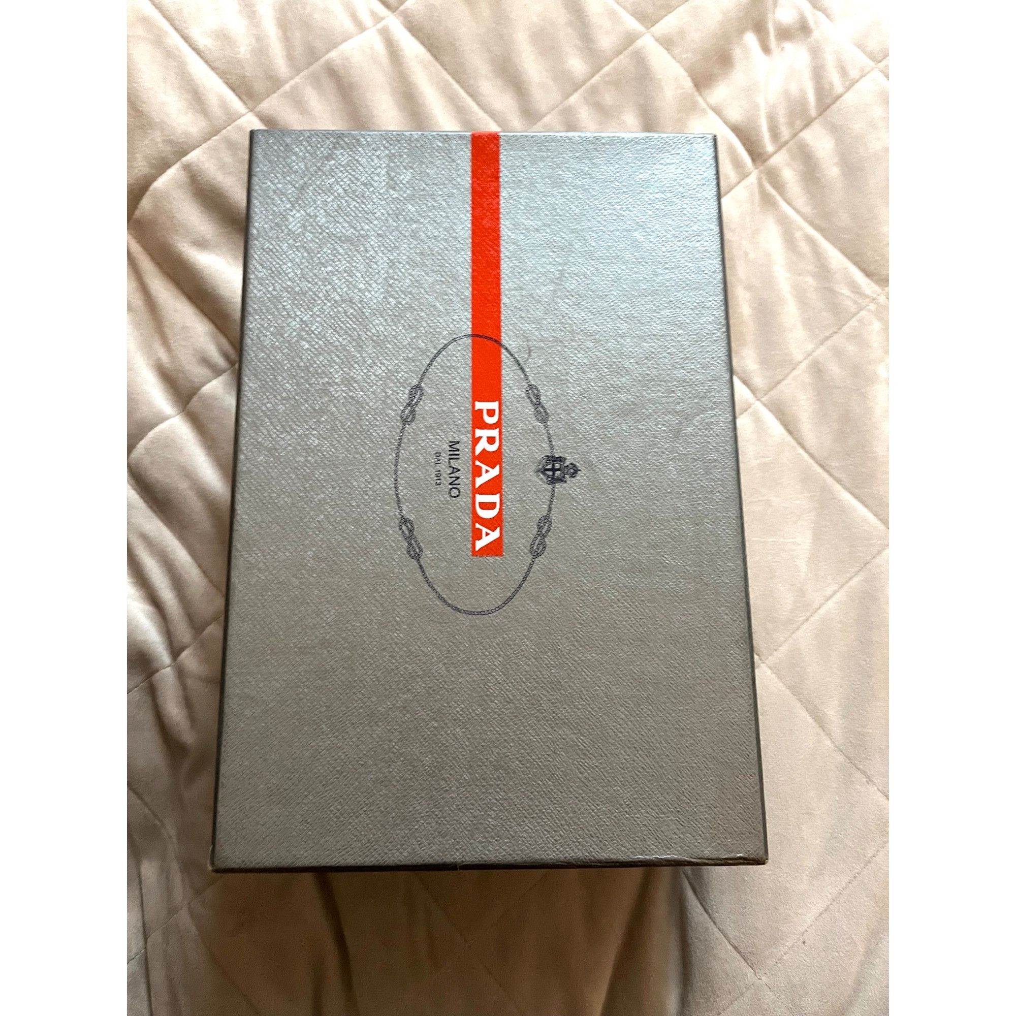 Prada PRADA size EU37 olive patent leather shoes with bow in very Size US 7 / IT 37 - 7 Thumbnail