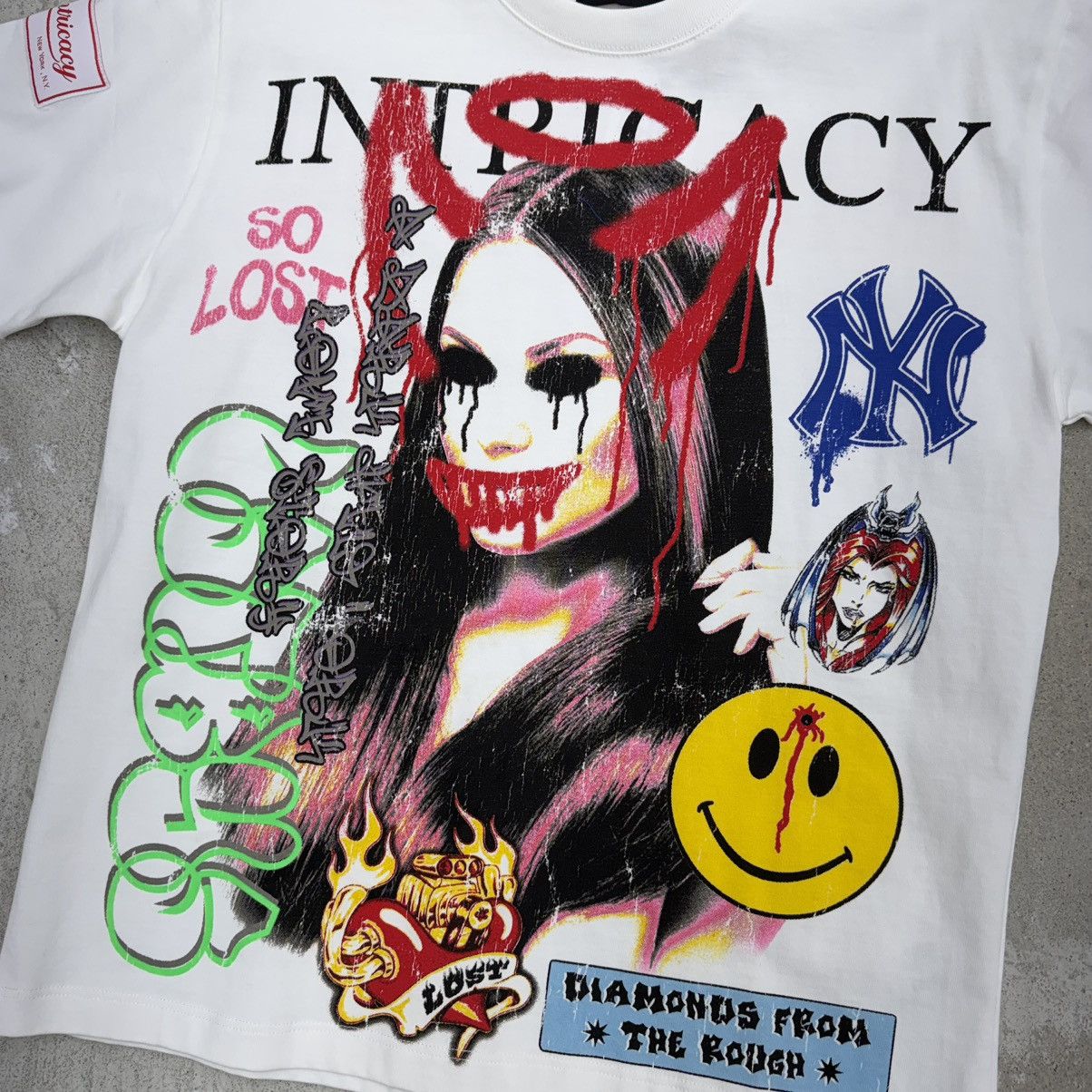 LOST INTRICACY LOST INTRICACY FRONT PAGE MAG TEE (WHITE) Size US S / EU 44-46 / 1 - 2 Thumbnail