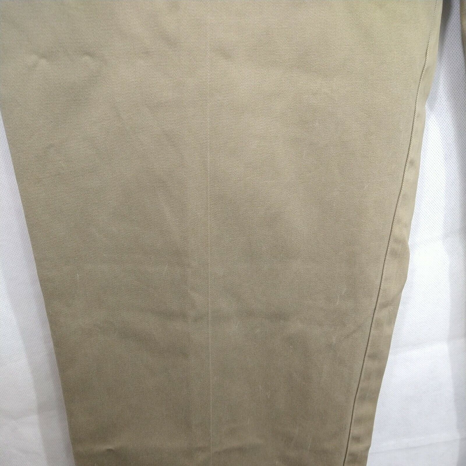 Dockers Dockers D3 Classic Fit Khaki Pants Men Size 38 Straight Leg Size US 38 / EU 54 - 7 Thumbnail