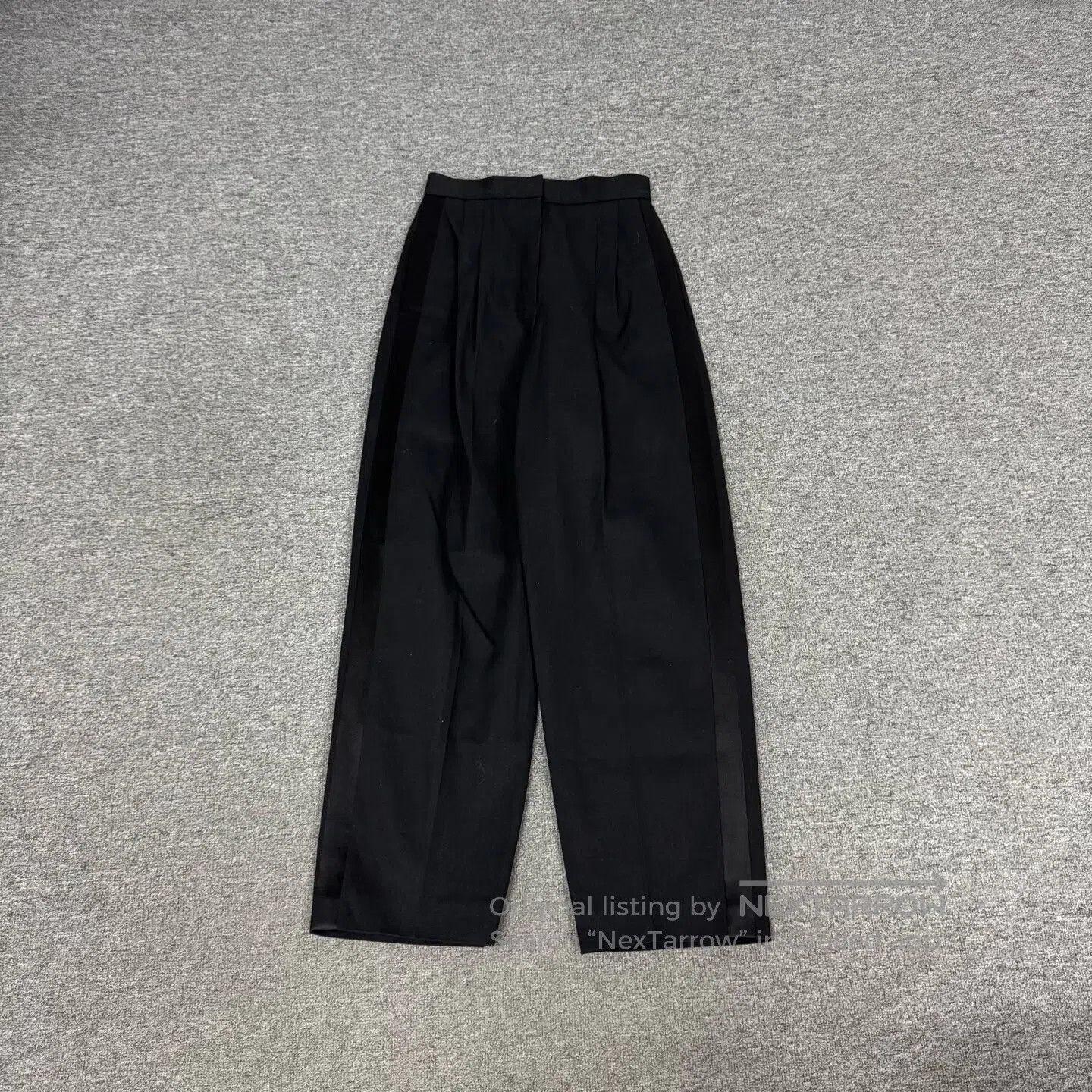 Chanel Chanel size 36 Black side striped casual pants| Size 28" / US 6 / IT 42 - 1 Thumbnail