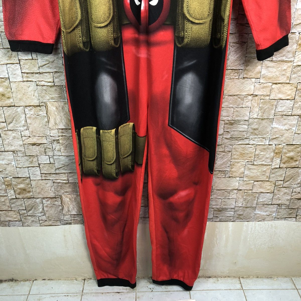 Marvel Comics Deadpool vs wolverin Marvel Red Custome Hoodie #A387 Size US M / EU 48-50 / 2 - 7 Thumbnail
