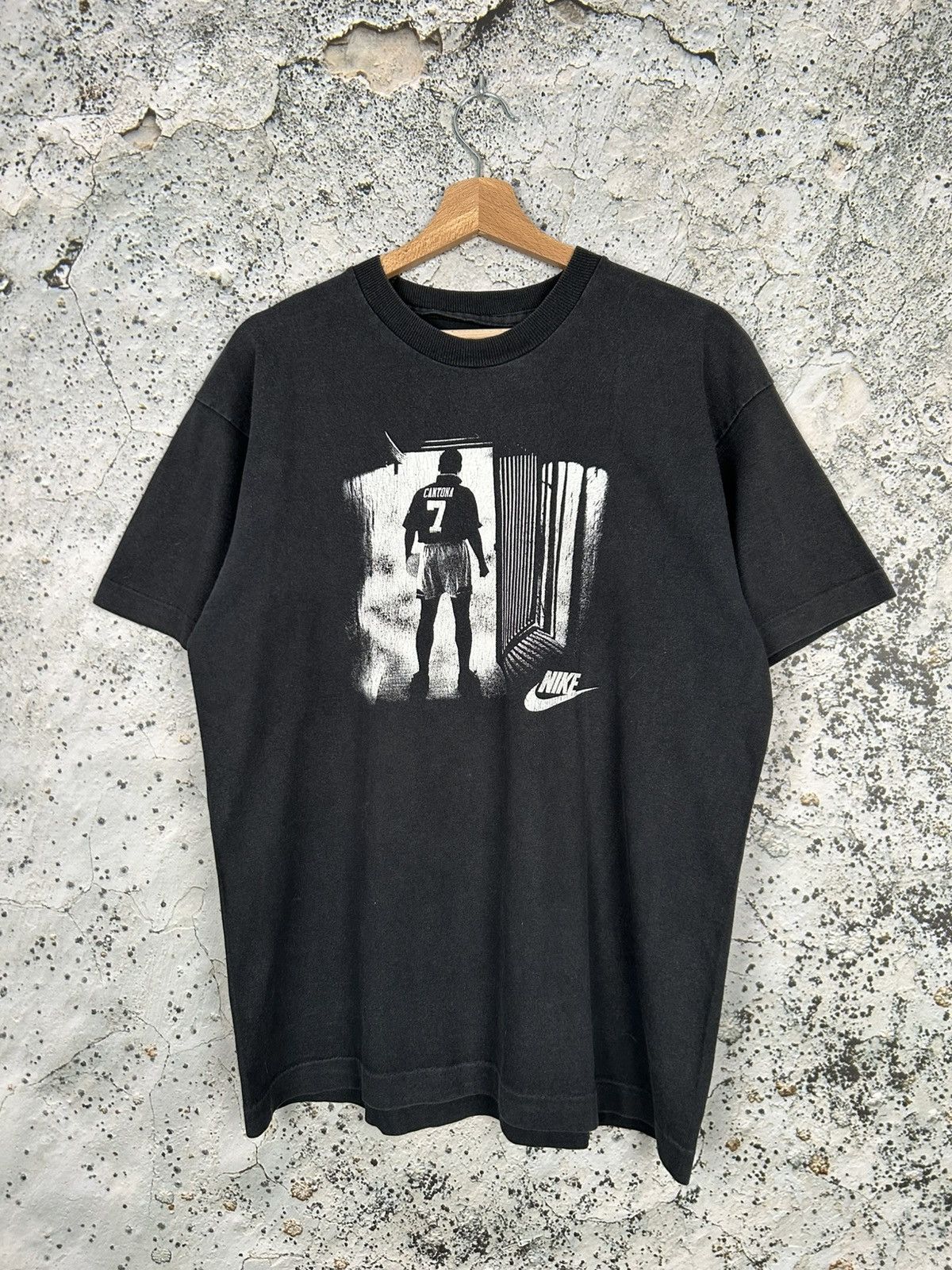 Nike Vintage Eric Cantona Nike 90s Swoosh Graphic Tee Rare | Grailed