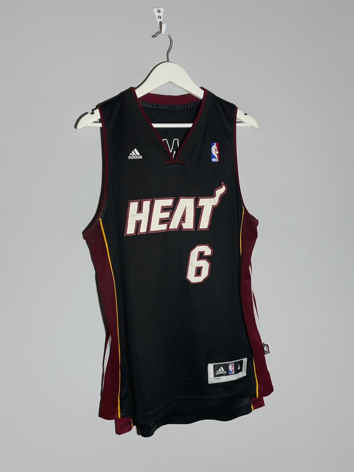 Adidas × NBA #6 James Miami Heat Adidas NBA Basketball Jersey Size US M / EU 48-50 / 2 - 2 Thumbnail