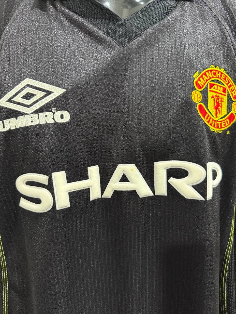 Umbro Vintage Manchester United 1998-99 third jersey Umbro Size US XL / EU 56 / 4 - 7 Thumbnail