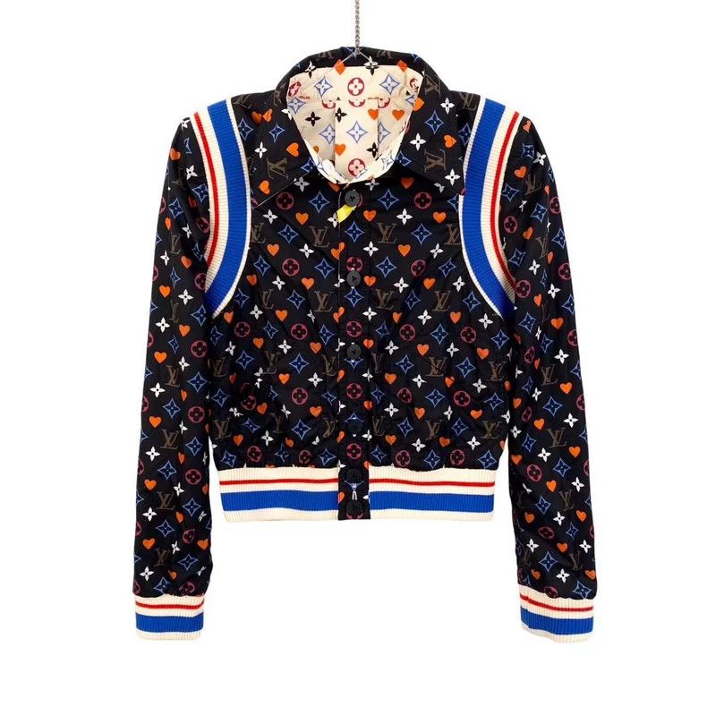 Louis Vuitton Louis Vuitton Nylon presbyopic print reversible jacket Size XS / US 0-2 / IT 36-38 - 1 Thumbnail