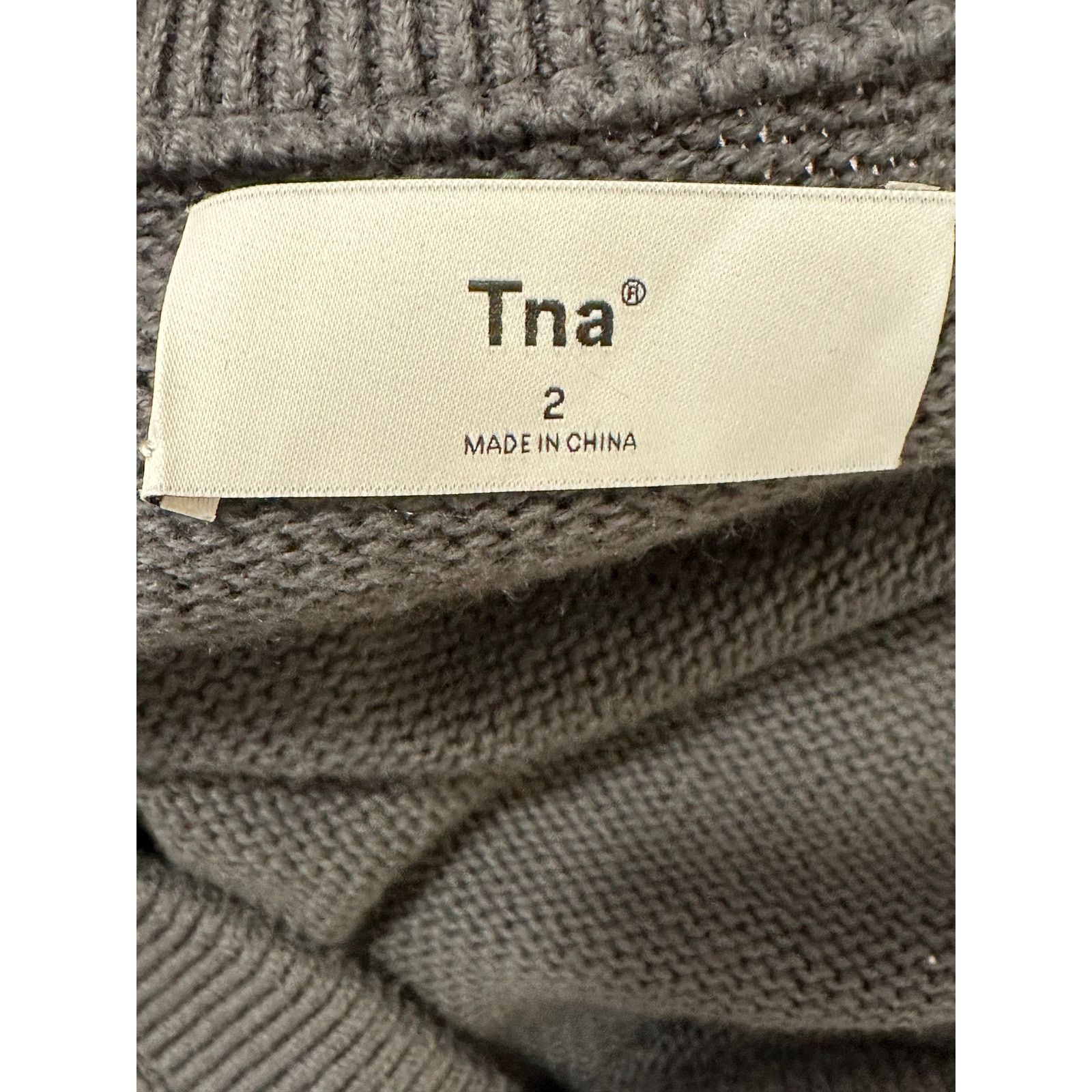 Aritzia Aritzia TNA gray long sleeves v neck cardigan size 2 - Large Size L / US 10 / IT 46 - 3 Thumbnail