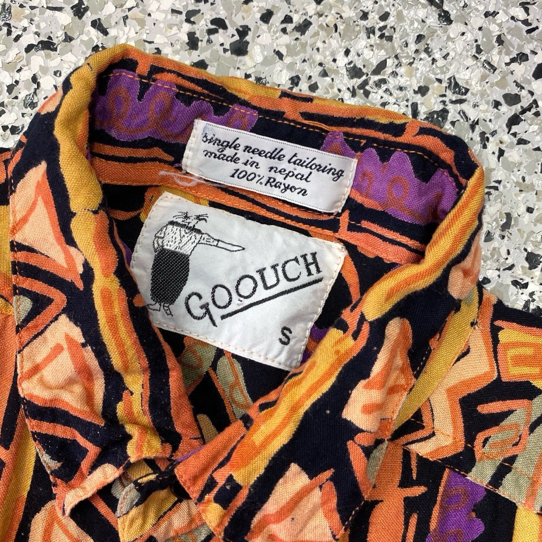 Vintage VINTAGE Goouch Shirt Mens Small Abstract Rayon Button Up 90s Art Print Size US S / EU 44-46 / 1 - 5 Thumbnail