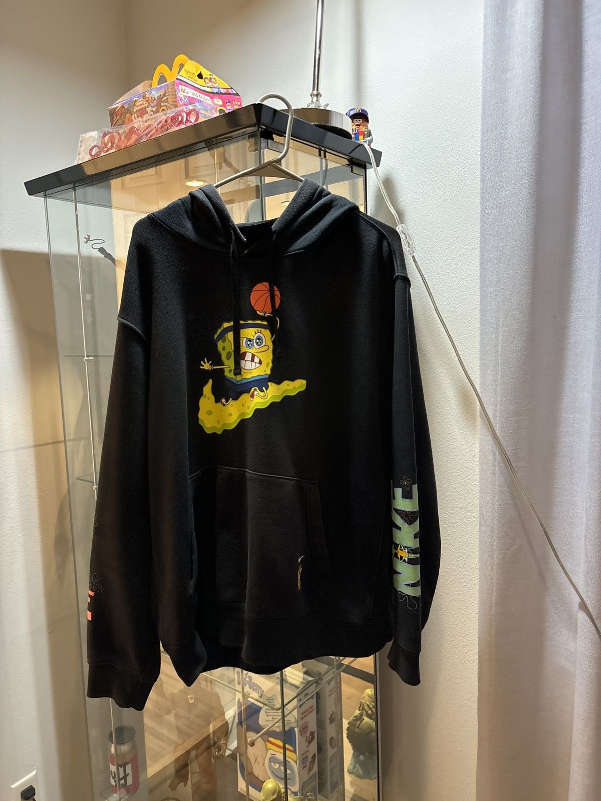 Nike Kyrie x Spongebob Hoodie Men size Medium M Sweatshirt buy Black Patrick