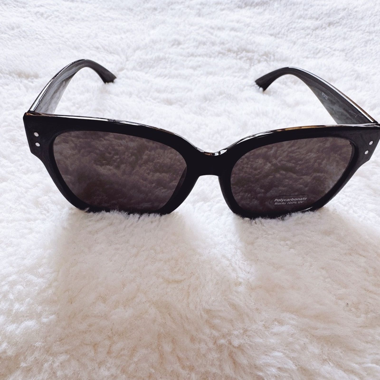 Other Julia Black Square Sunglasses Size ONE SIZE - 4 Thumbnail