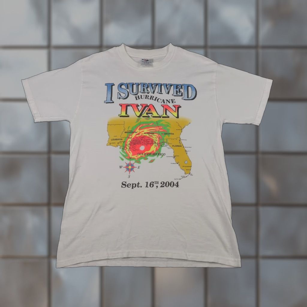 Jerzees VINTAGE Jerzees Shirt Mens M White 2004 I Survived Hurricane Ivan Souvenir 00s Beach Florida Novelty Event Mens Size US M / EU 48-50 / 2 - 1 Thumbnail