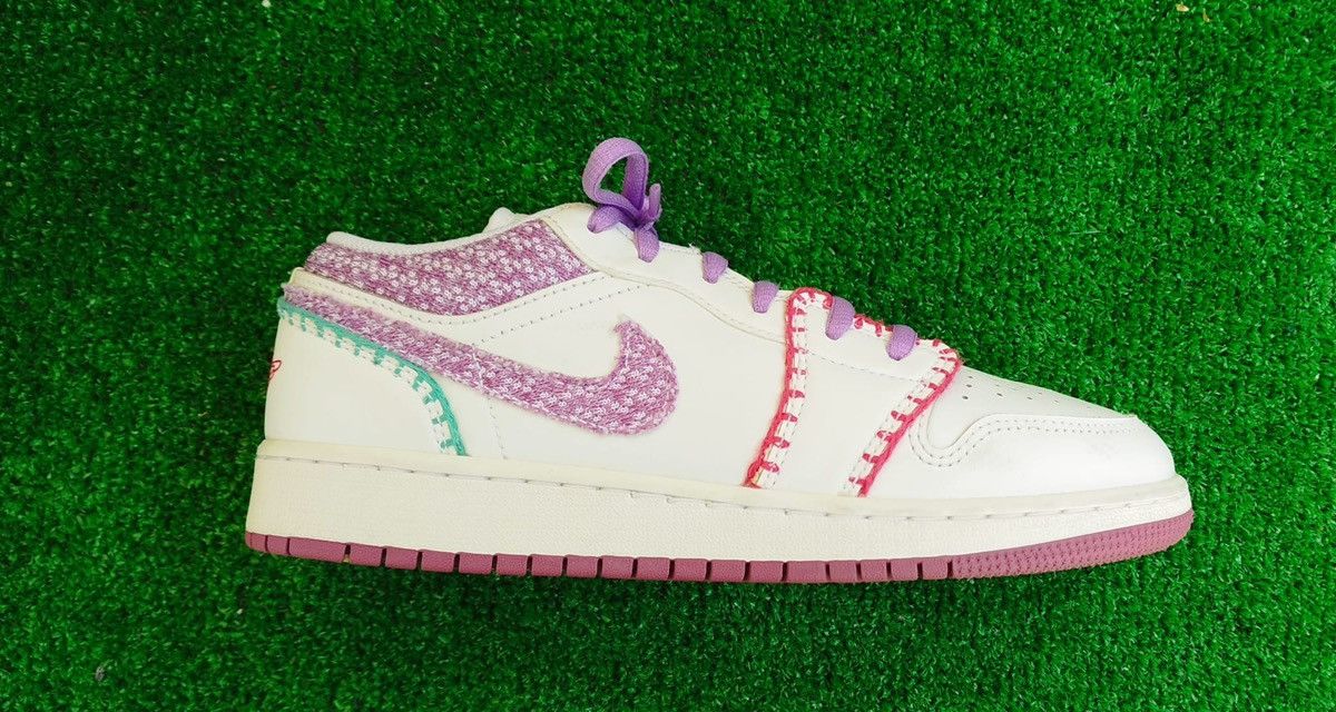 Jordan Brand Air Jordan 1 Low White Light Bordeaux Size US 6 / IT 36 - 5 Thumbnail