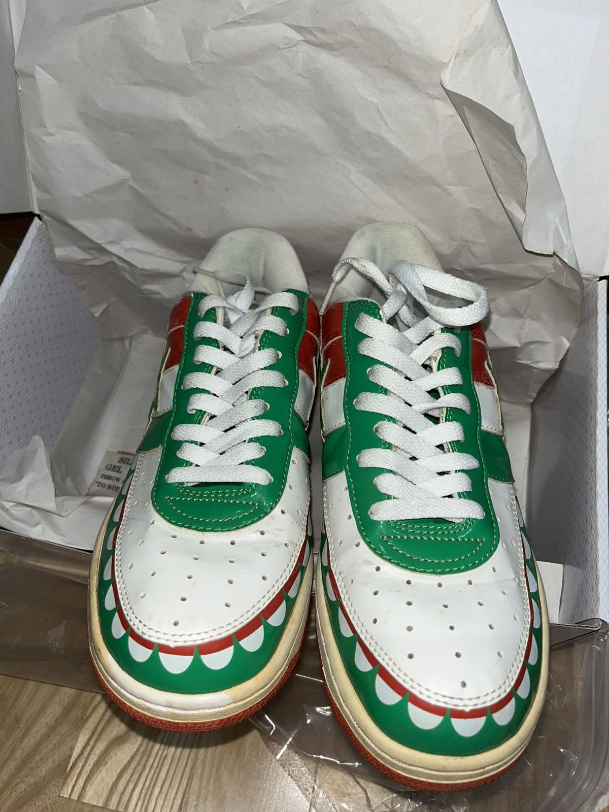 Bape BAPE x KAWS 2006 CHAMPUS MEXICOSTAR FULL BOX Size US 9 / EU 42 - 4 Thumbnail