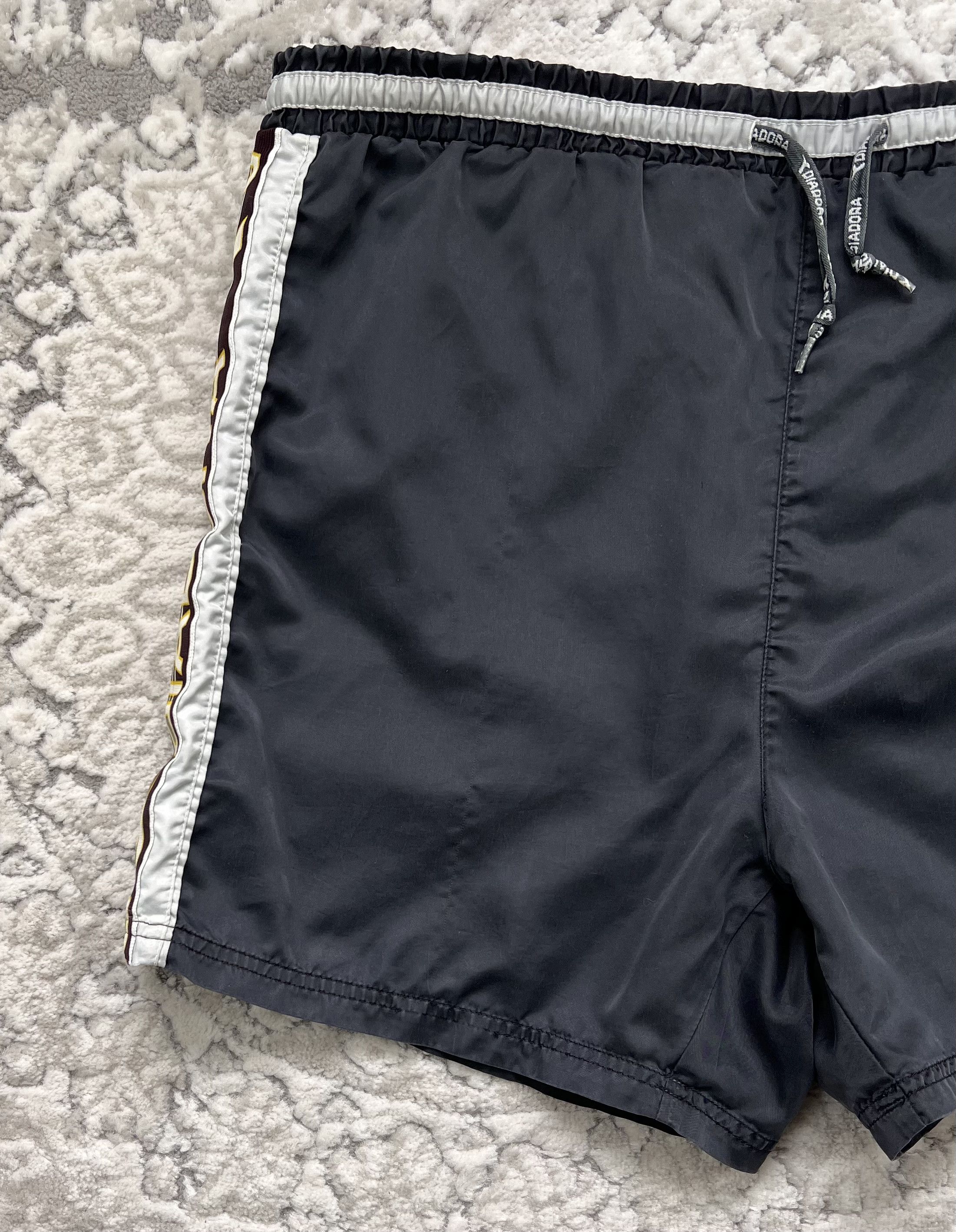 Diadora Vintage Diadora Sport Track Shorts Dark Grey Side Stripe L Size US 34 / EU 50 - 3 Thumbnail
