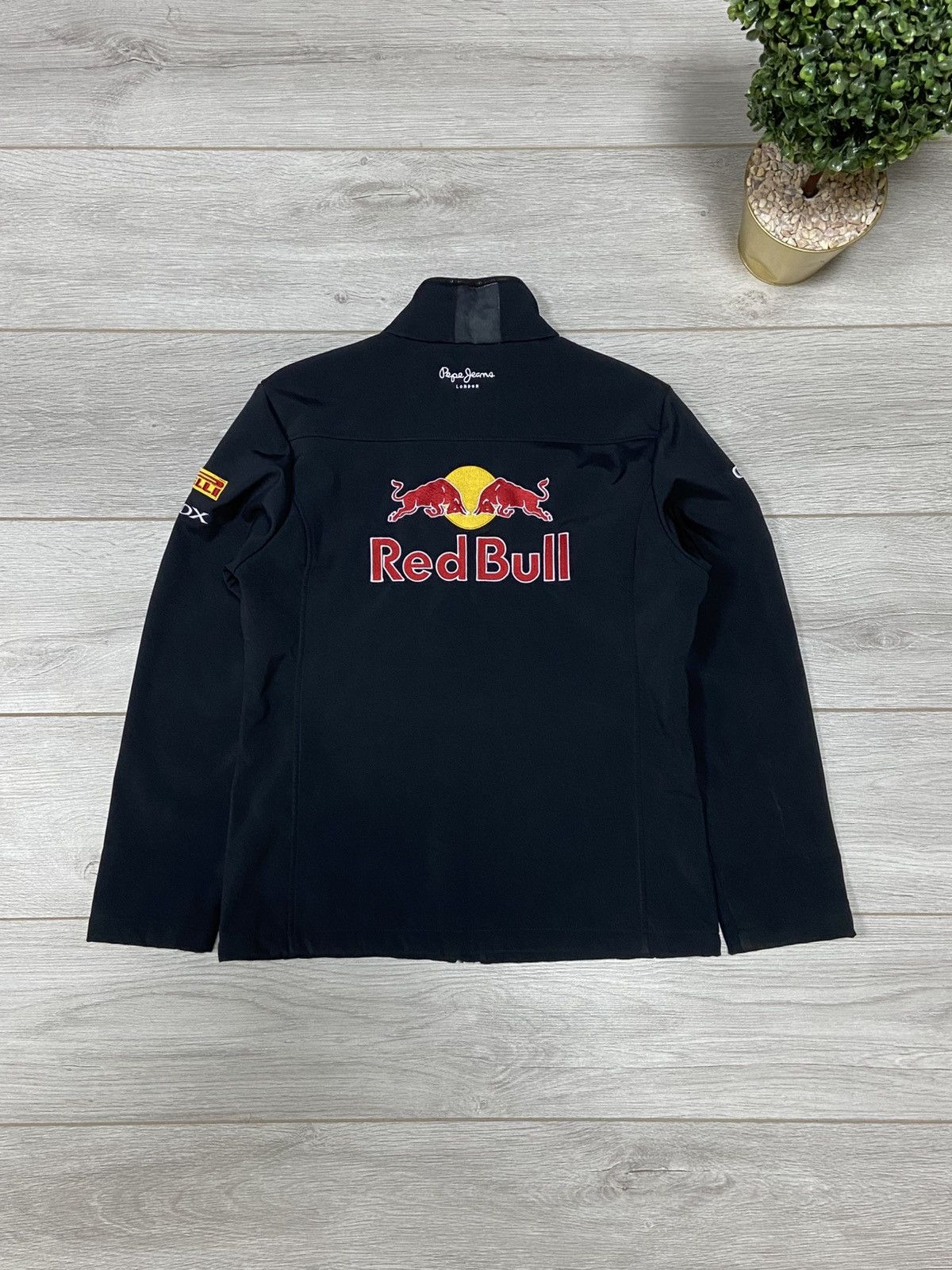 Pepe Jeans Pirelli RED BULL RACING TEAM PEPE JEANS jacket softshell zip Size US S / EU 44-46 / 1 - 9 Thumbnail