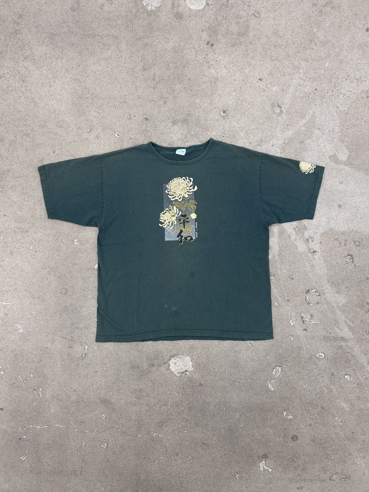 Japanese Brand Vintage 90s Japanese T shirt lotus flower Size US XL / EU 56 / 4 - 1 Thumbnail