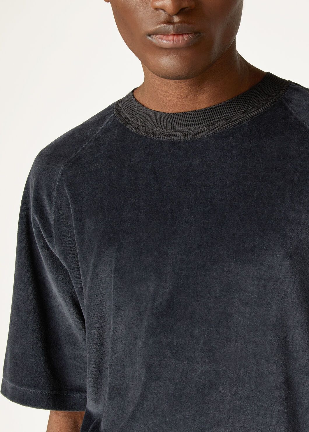 Loro Piana o1w1db10725 FAO5386 Duggia T-Shirt in Dark Grey Size US XL / EU 56 / 4 - 3 Thumbnail