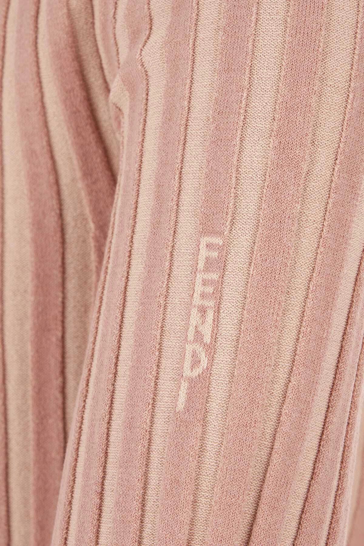 Fendi o1s1wg110226 Jumper in Pink Size XS / US 0-2 / IT 36-38 - 4 Thumbnail