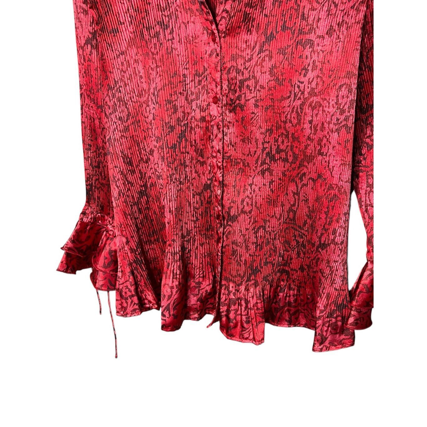Other Vintage Essentials By Milano Red Crinkle Flare Sleeve Button Size L / US 10 / IT 46 - 3 Thumbnail