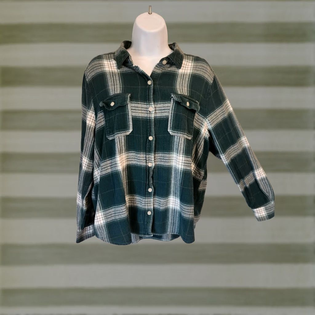 Vintage Universal Thread Plaid Forest Green White Flannel Button-Up Shirt L Womens Long Sleeve Collared Pocket Easy Care Size L / US 10 / IT 46 - 1 Thumbnail