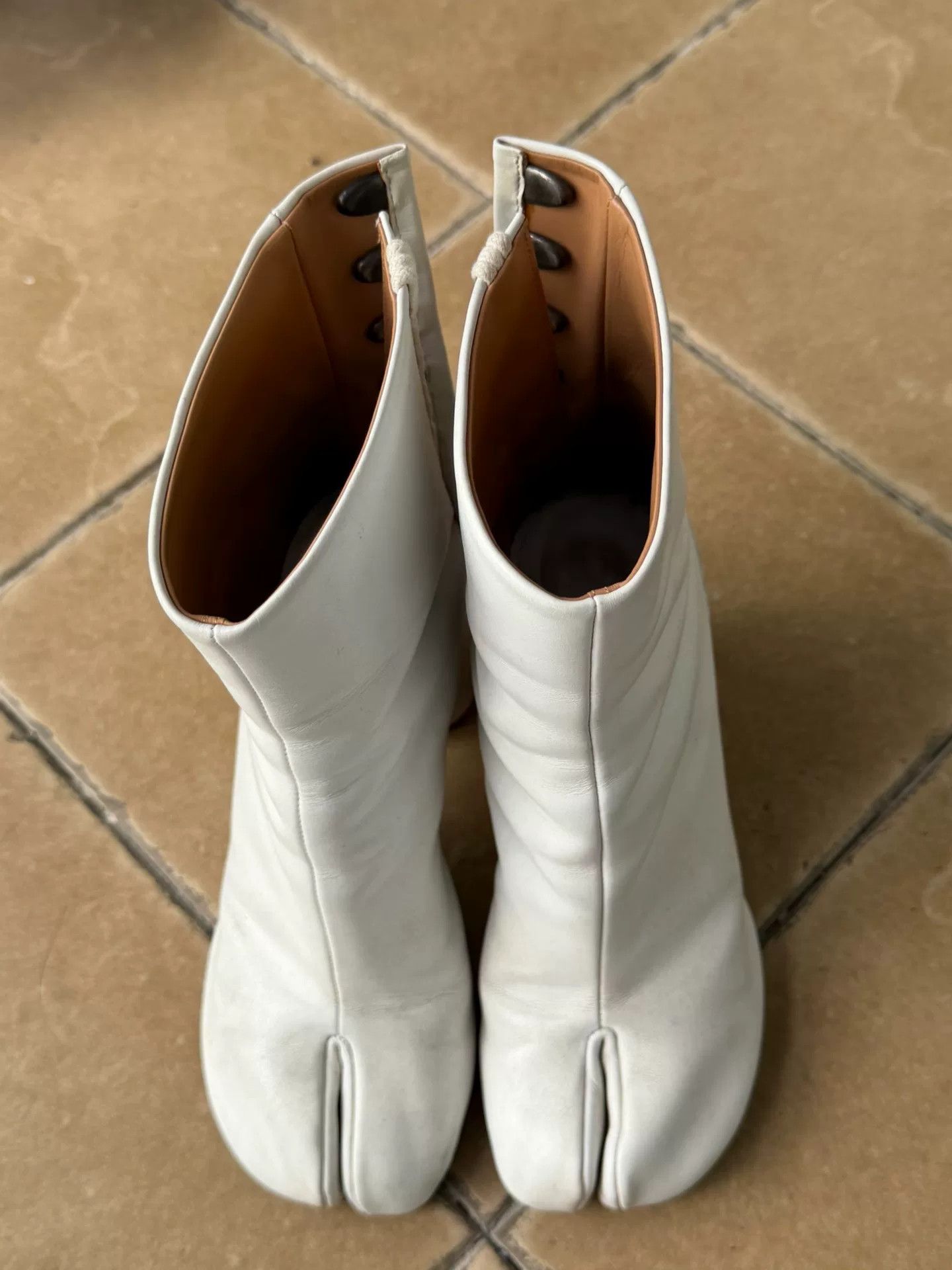 Maison Margiela Maison Margiela Tabi Split-Toe Short Boots Size US 5.5 / IT 35.5 - 1 Thumbnail