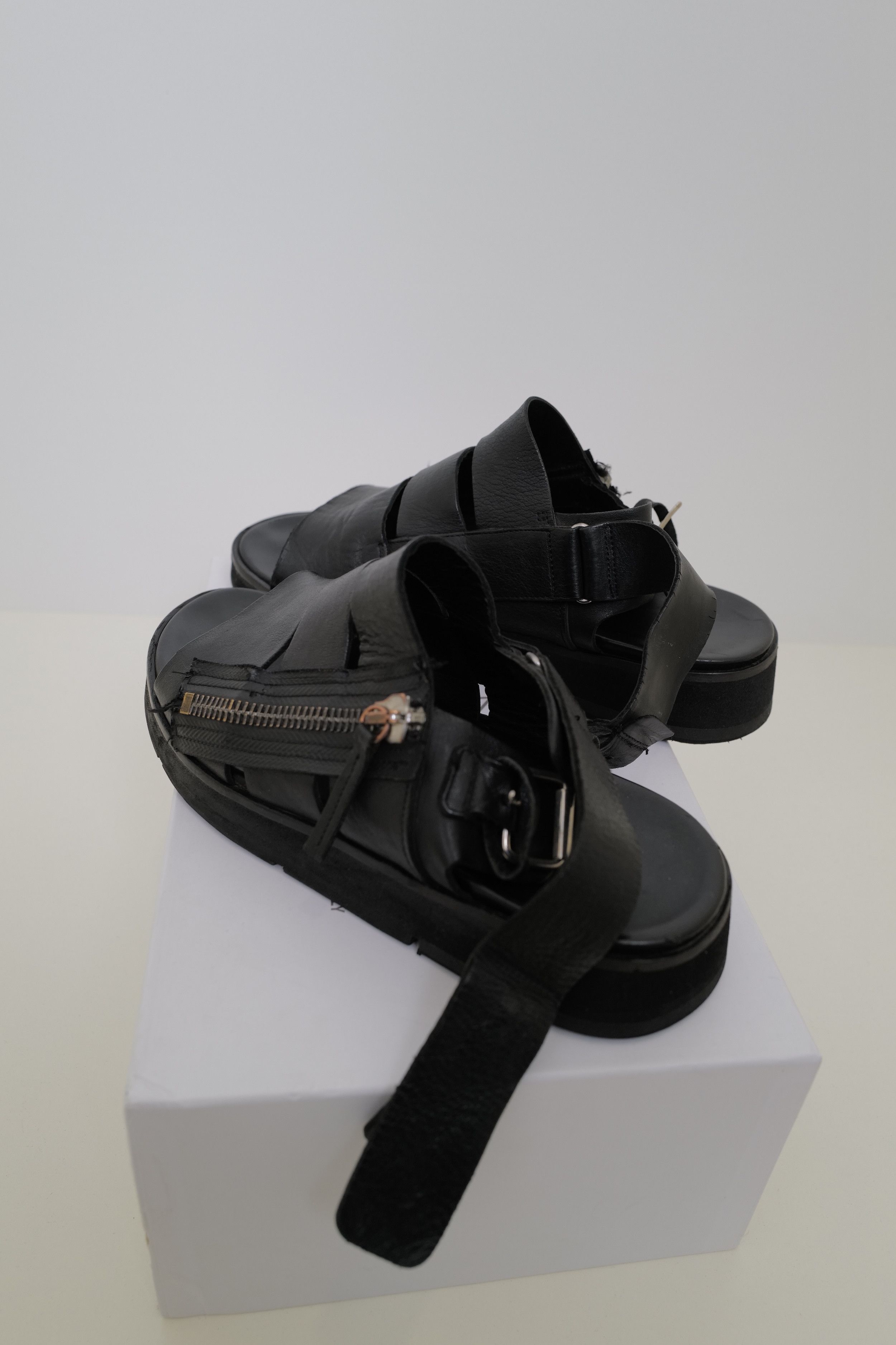 Cinzia Araia vintage Cinzia Araia sandals Size US 8 / EU 41 - 12 Thumbnail