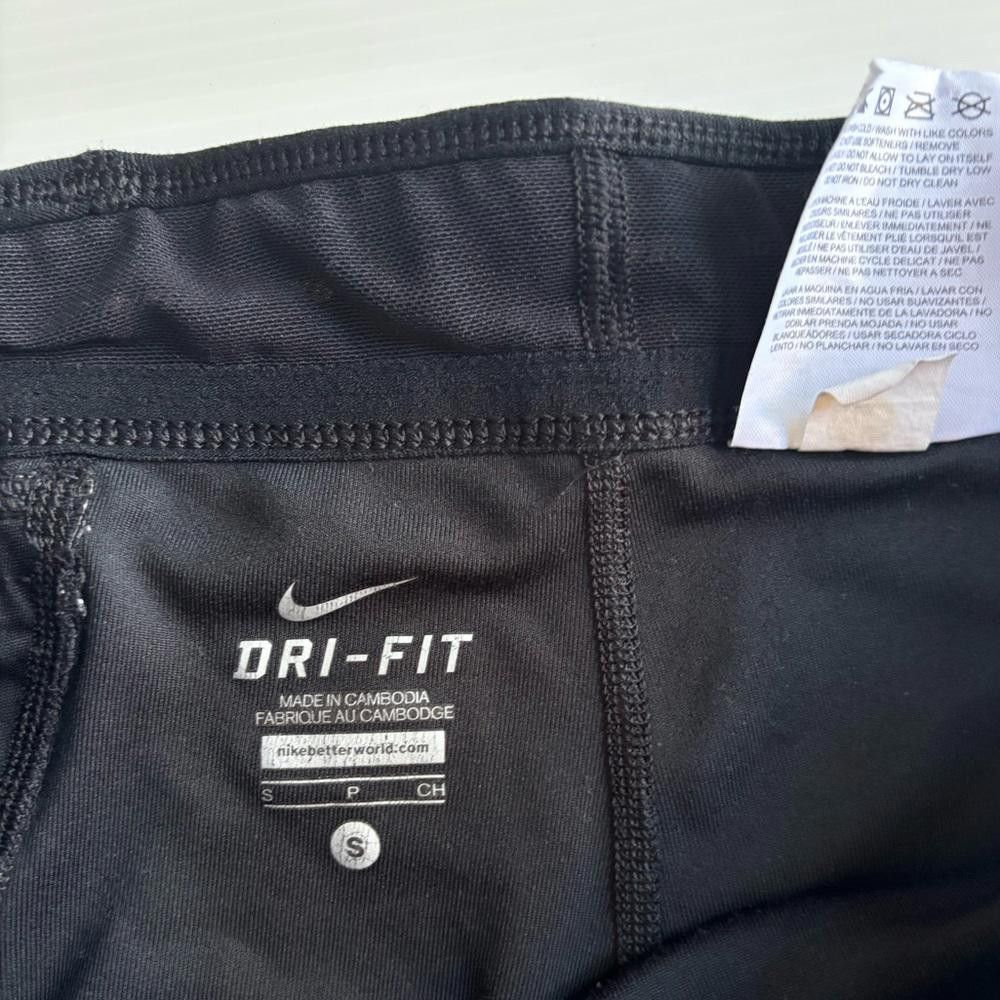 Nike Nike Run Quarter Pants Size 28" / US 6 / IT 42 - 3 Thumbnail