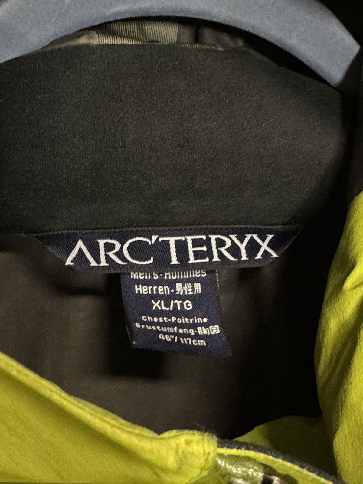 Arc'teryx Arc'teryx GORE-TEX Paclite Jacket Size XL Bright Citron/Lime Size US XL / EU 56 / 4 - 6 Thumbnail