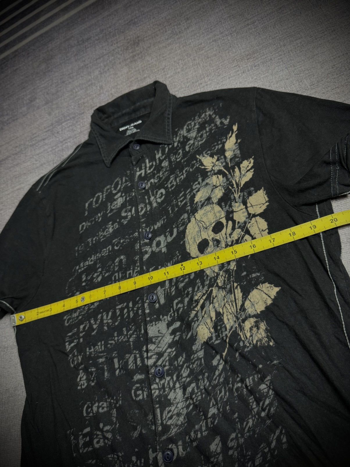 Le Grande Bleu (L.G.B.) DKNY JEANS SKULL ART IFSIX TSHIRT Size US M / EU 48-50 / 2 - 8 Thumbnail