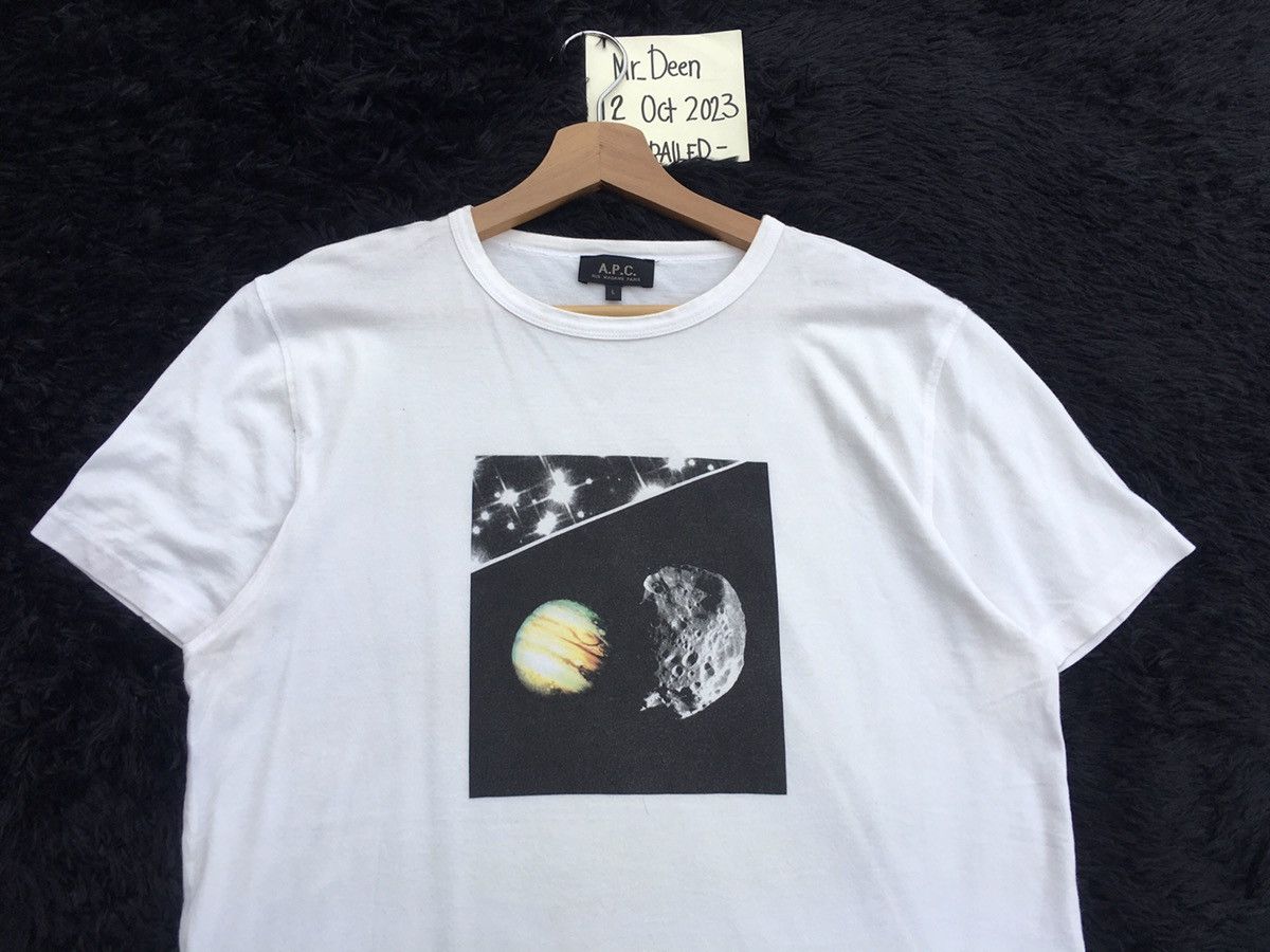 A.P.C. Rare Vintage A.P.C Planets Tshirt Size US L / EU 52-54 / 3 - 5 Thumbnail