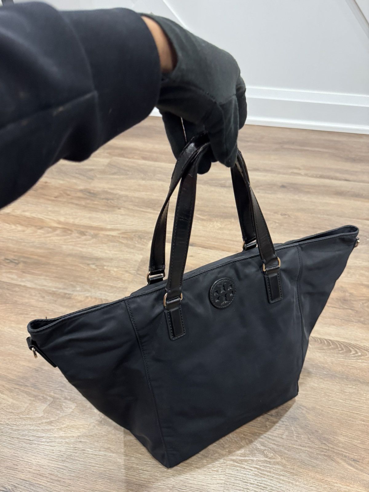 Tory Burch Tory Burch Tilda Nylon Tote Bag - Black Size ONE SIZE - 6 Thumbnail