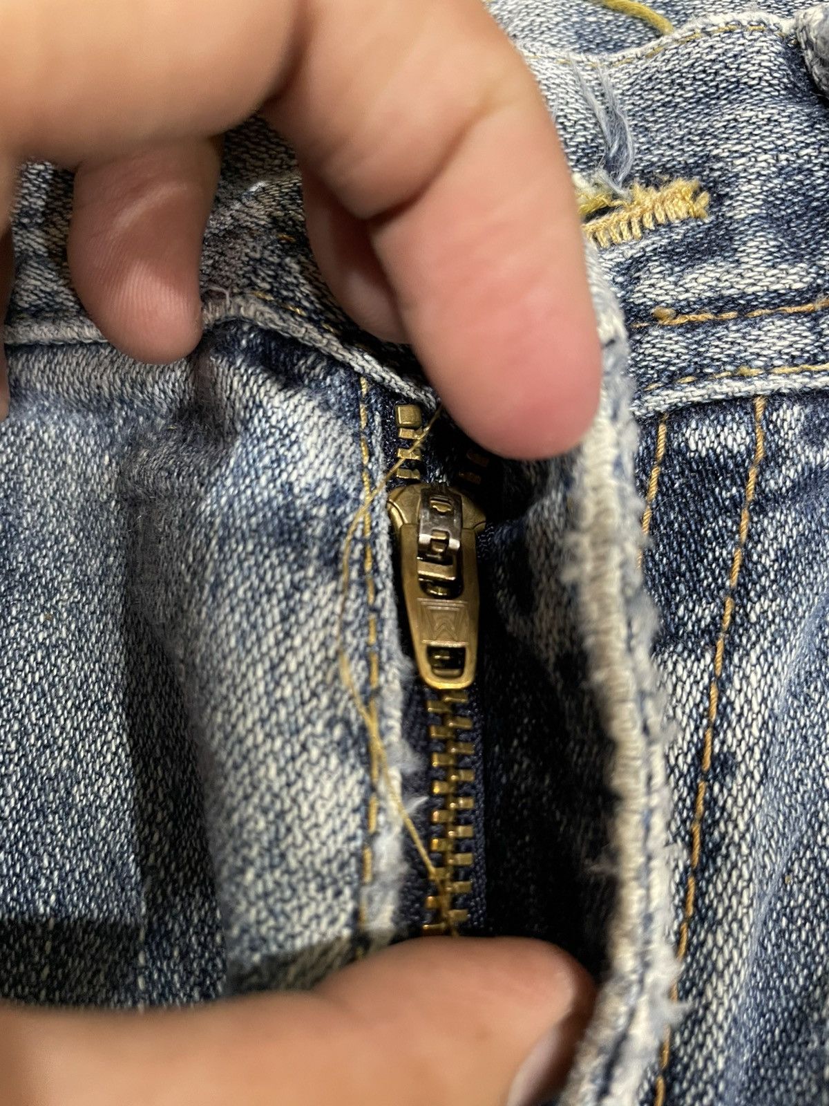 Japanese Brand Wrangler Vintage Distressed Wide Leg Jeans Y2K Grunge Size US 32 / EU 48 - 9 Thumbnail