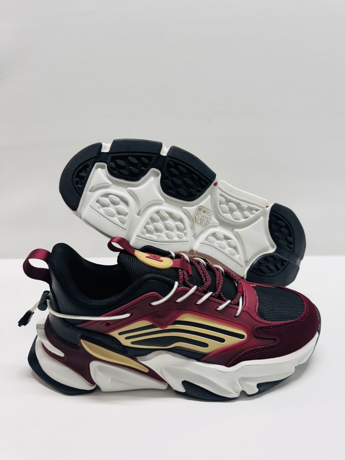 Other Mazino Power-175 Burgundy/Gold Size US 9 / EU 42 - 1 Thumbnail
