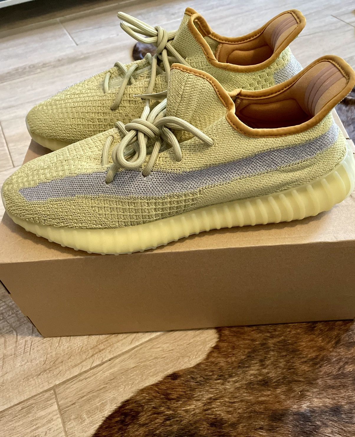 Yeezy Adidas Yeezy Boost 350 V2 Marsh Size 12 New! Size US 12 / EU 45 - 2 Thumbnail