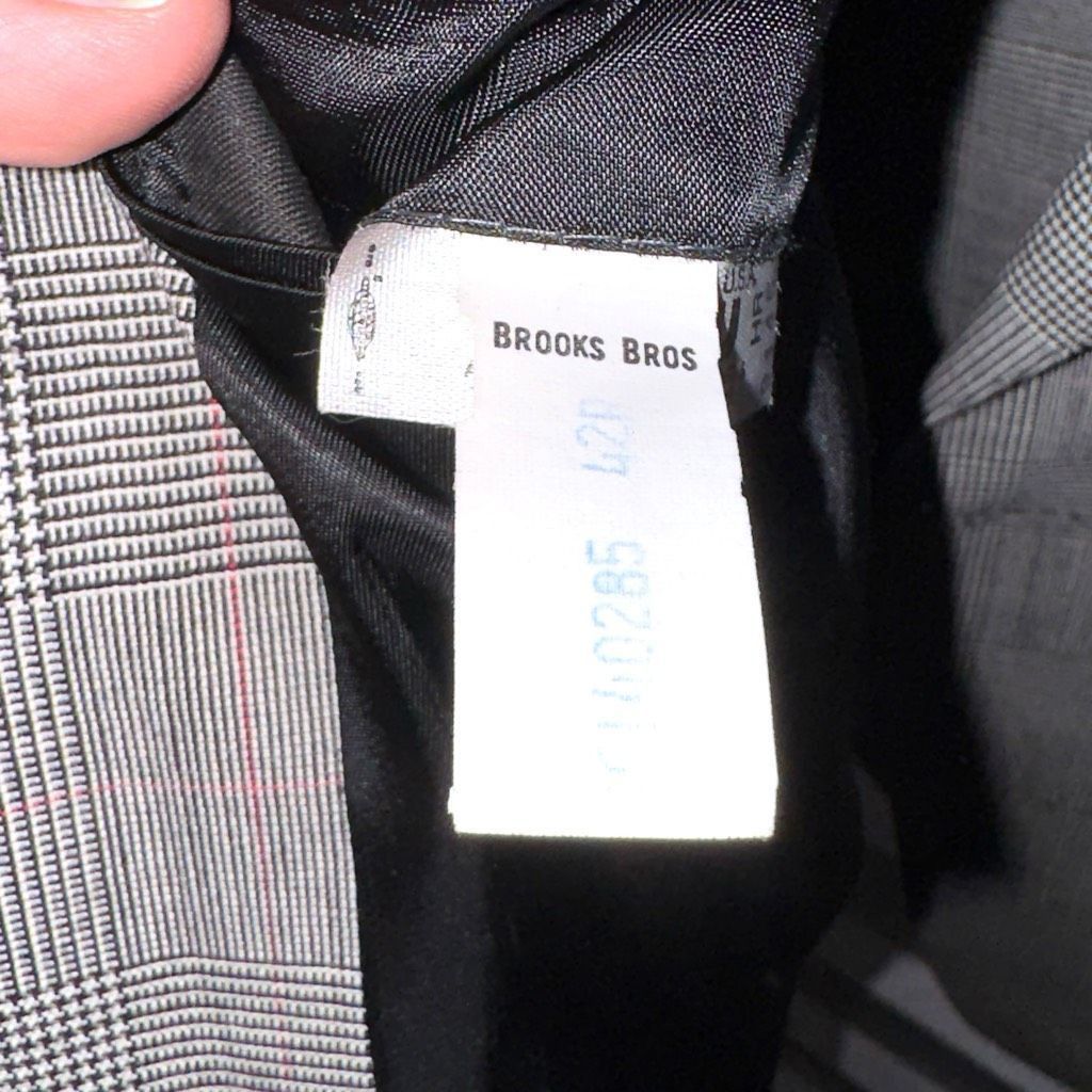 Brooks Brothers 60s Brooks Brothers Black & Gray Prince of Whales Check Spor Size 42R - 3 Thumbnail