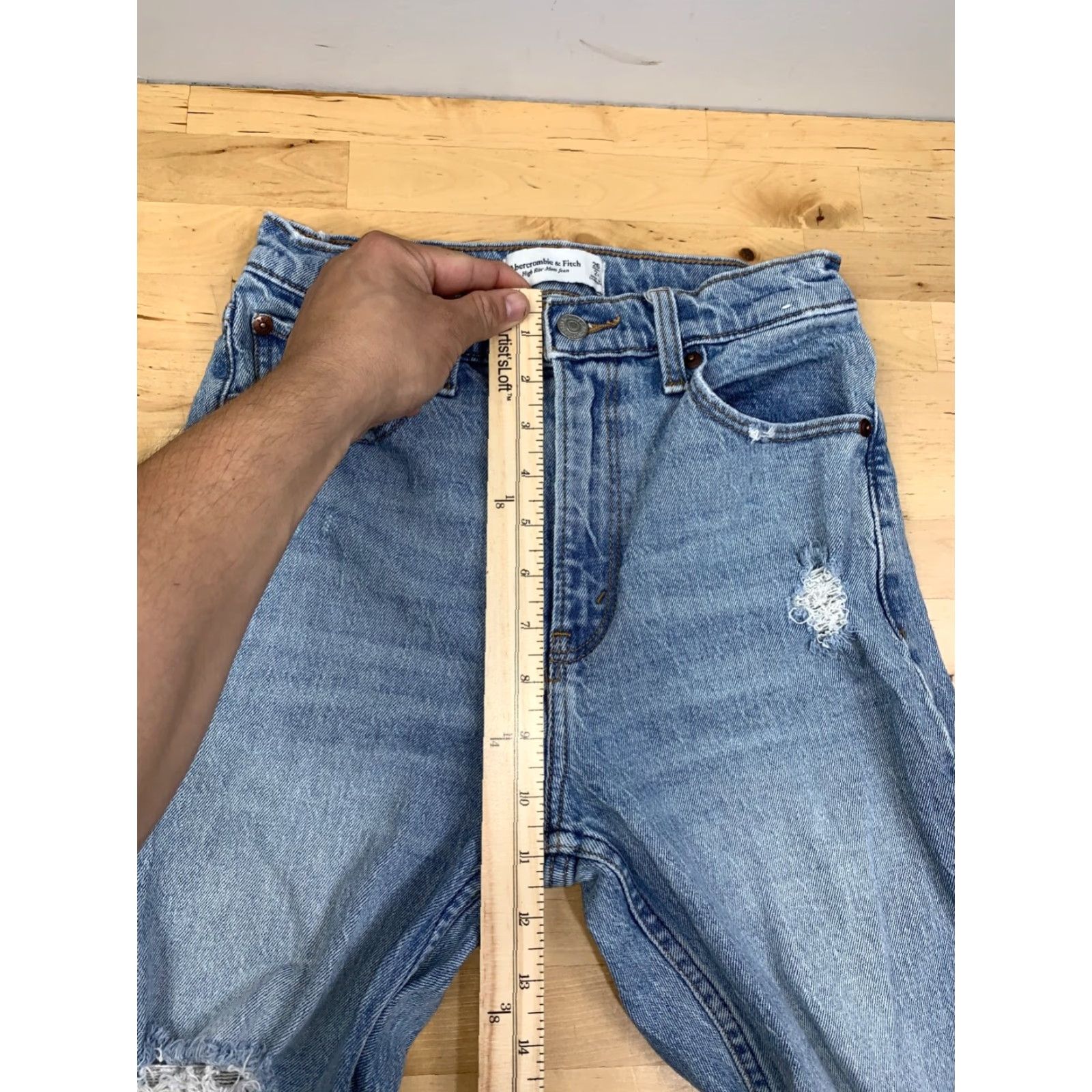 Abercrombie & Fitch Abercrombie & Fitch High Rise Mom Jeans Womens 26 Regular Blue Denim Distressed Pockets Stretch Jeans 1990s Womens Size 26" / US 2 / IT 38 - 6 Thumbnail