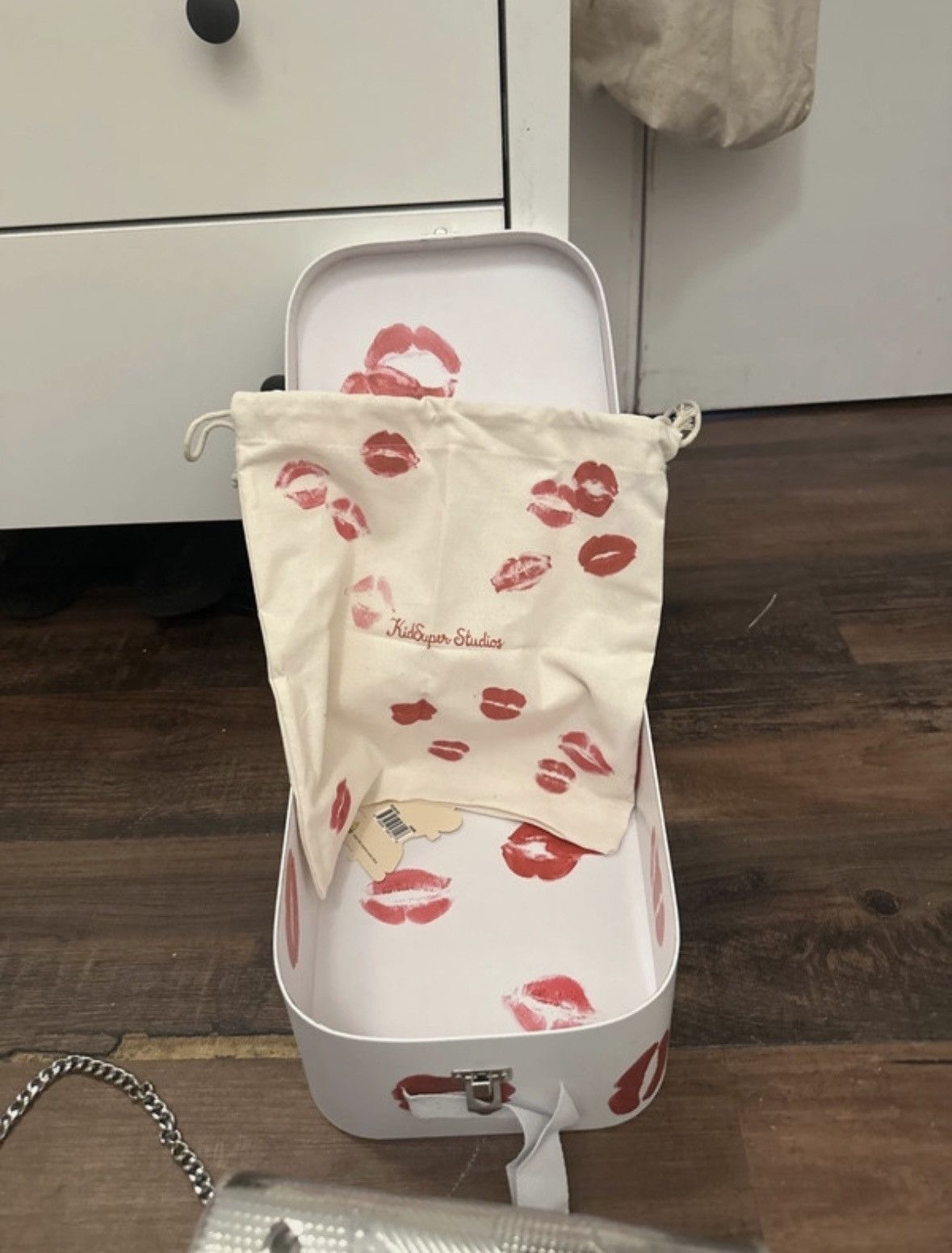 KidSuper Silver kissing bag Size ONE SIZE - 5 Thumbnail