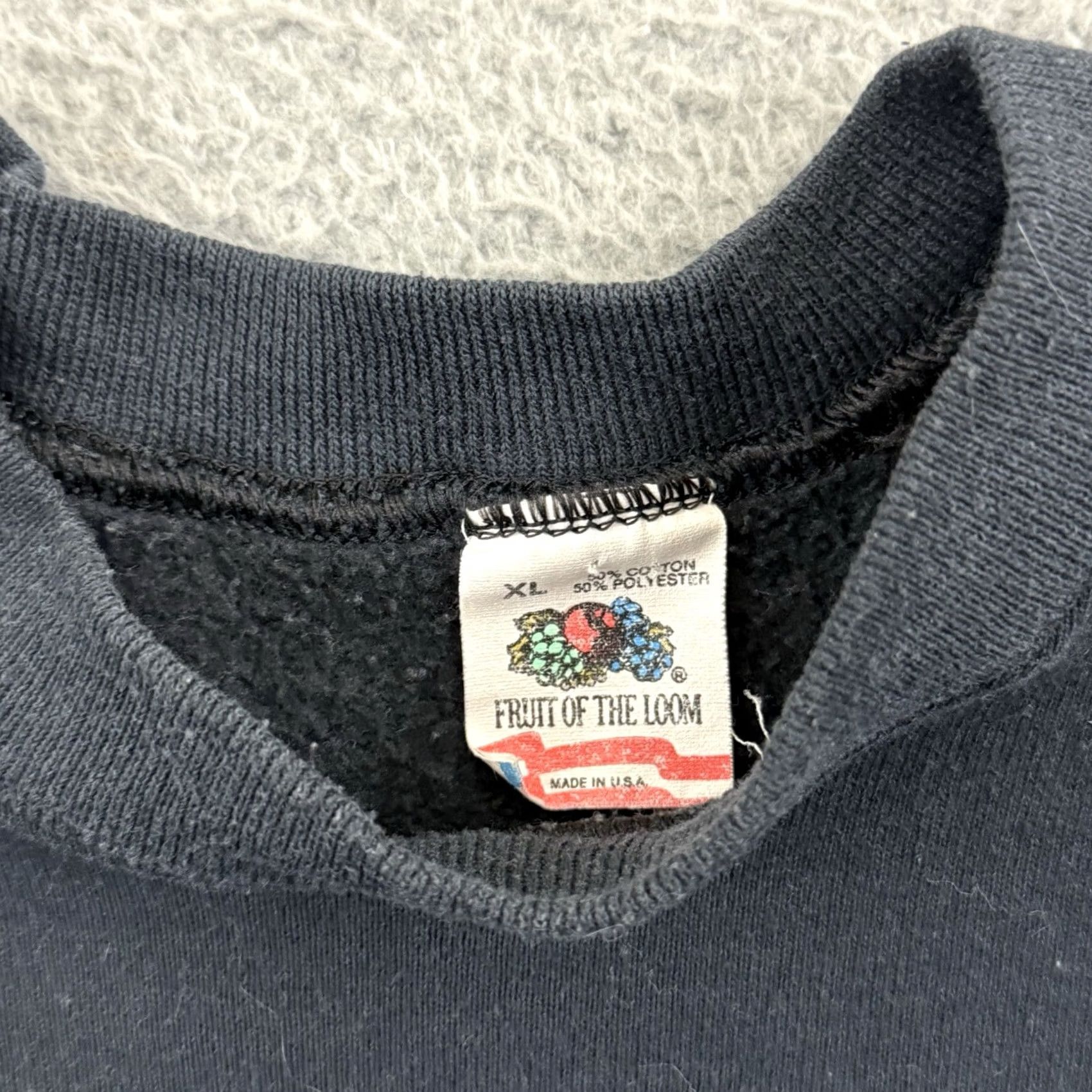 Fruit Of The Loom VINTAGE Grizzly Bear Sweatshirt Adult XL Black Nature Art Aztec 80s Pullover USA Logo Graphic Print 80s Theme Men Women Unisex Size US XL / EU 56 / 4 - 6 Thumbnail