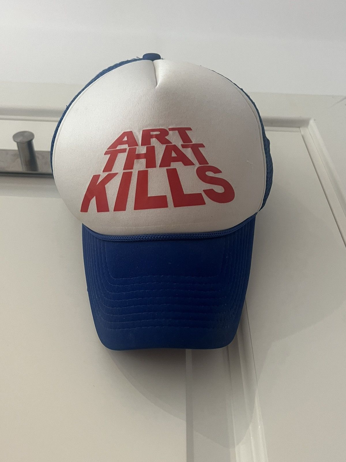 Gallery dept. Hat
