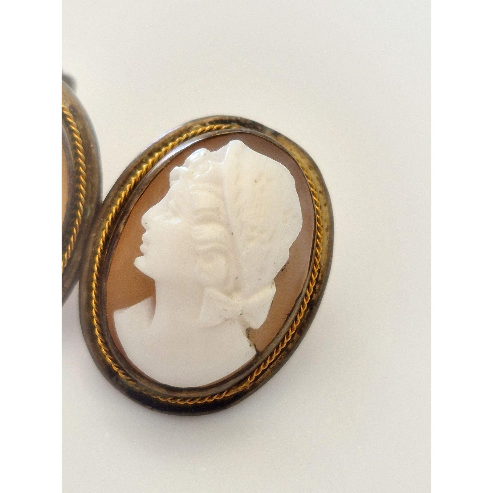 Other Vintage 800 Silver Victorian Cameo Shell Screw On Earrings Size ONE SIZE - 2 Thumbnail