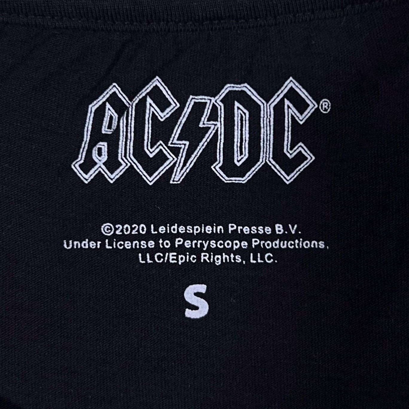 Vintage AC/DC High Voltage Hard Rock Band Black T-Shirt Womens Small Short Sleeve Shirt Black 90s Concert HT70 Size S / US 4 / IT 40 - 4 Thumbnail