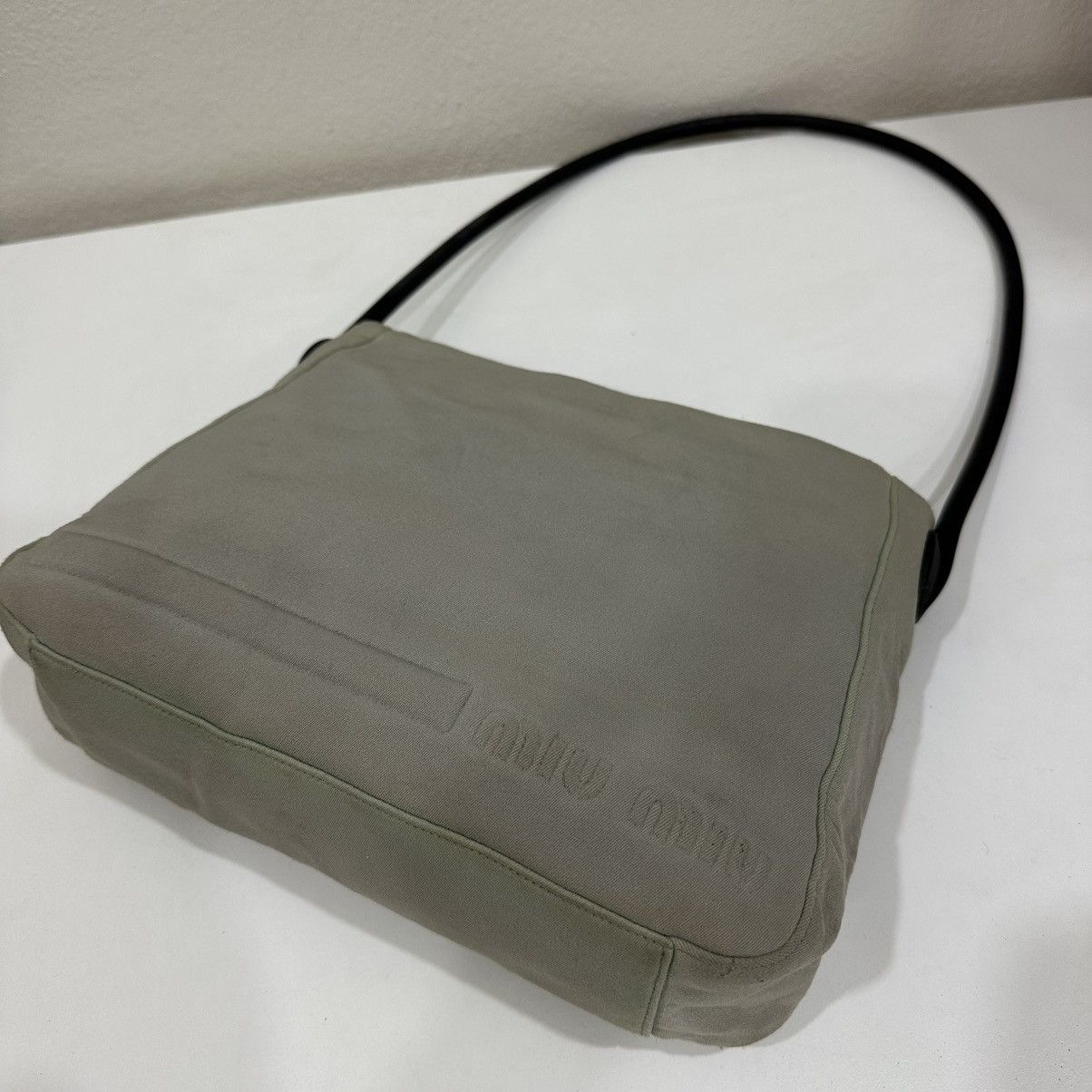 Miu Miu ‼️LASTDROP‼️ AUTHENTIC MIU MIU 2000s NEOPRENE SHOULDER BAG Size ONE SIZE - 7 Thumbnail