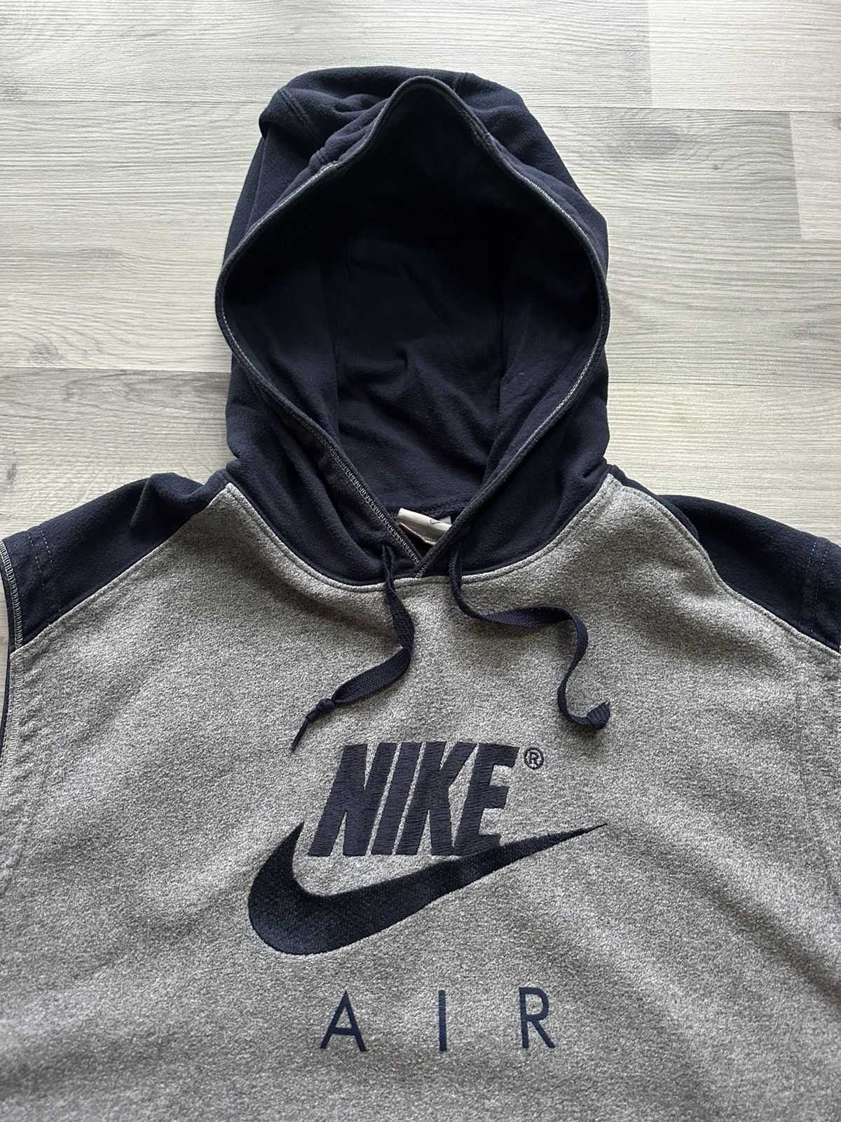 Nike Vintage sleeveless hoodie Nike air central logo Size US L / EU 52-54 / 3 - 3 Thumbnail