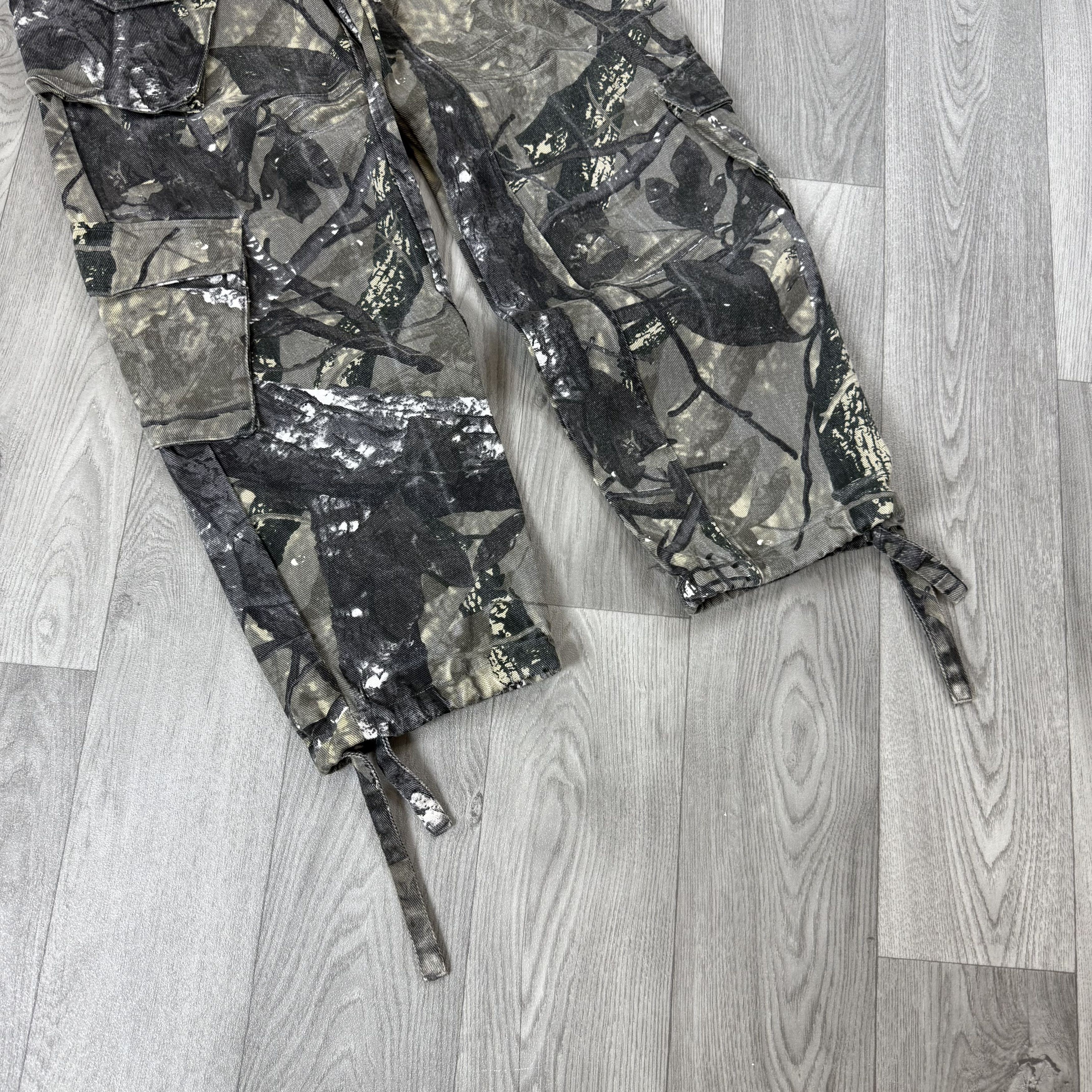 Maniere De Vior Maniere De Voir Camouflage Real Tree Multipocket Cargo Pants Size 24" / US 00 / IT 34 - 9 Thumbnail